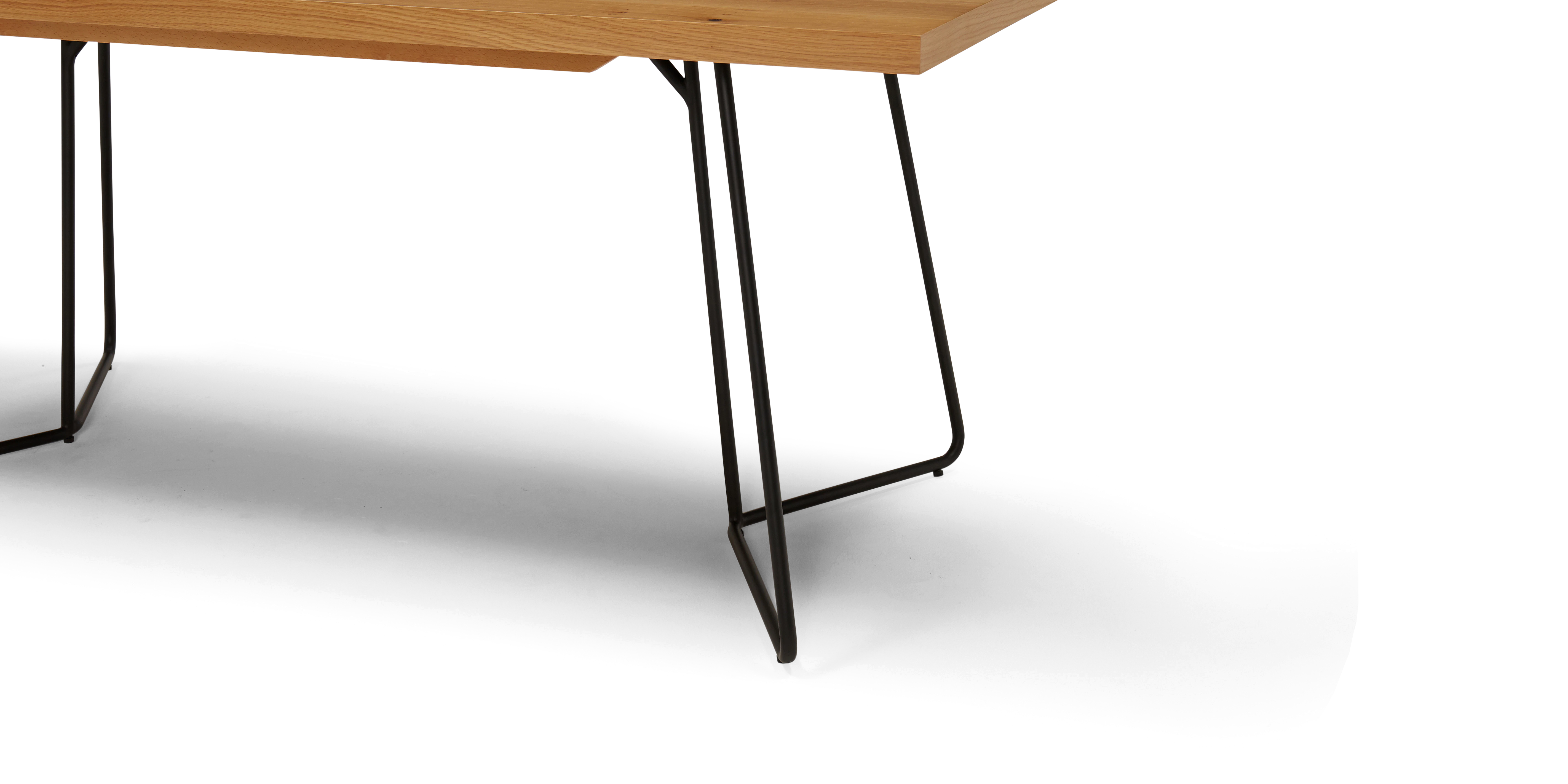 blaes dining table