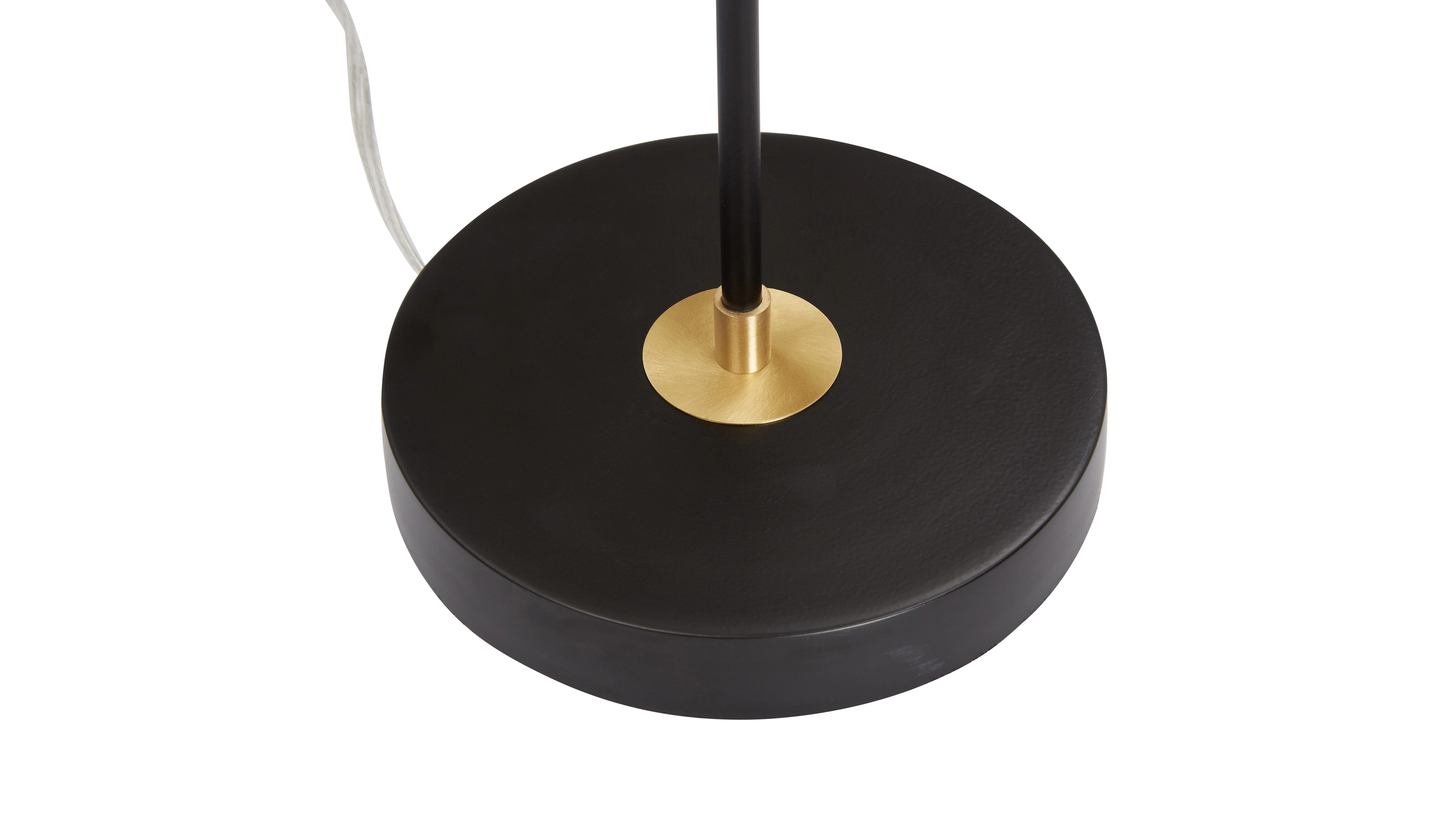 izzy table lamp