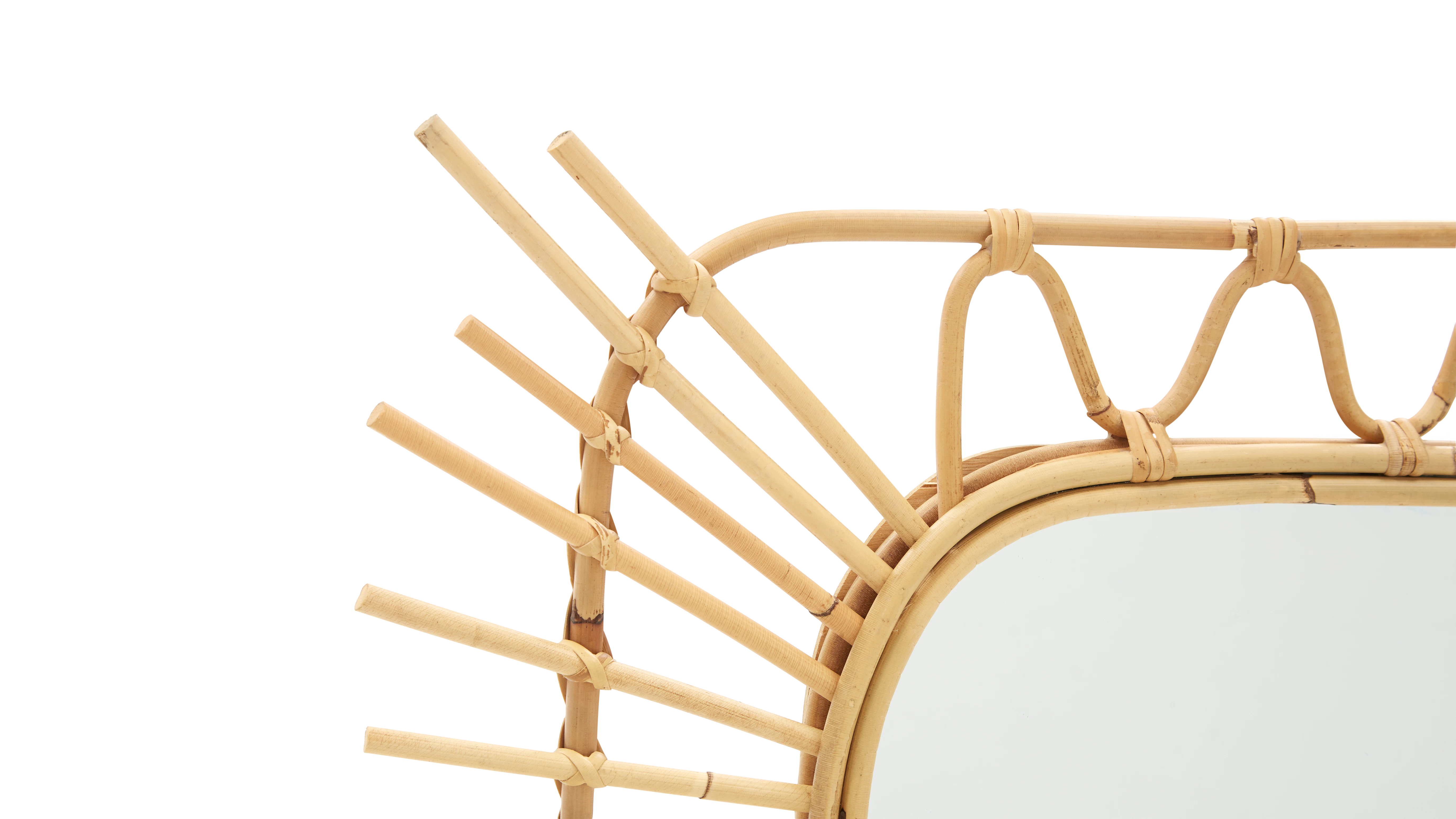nia mirror