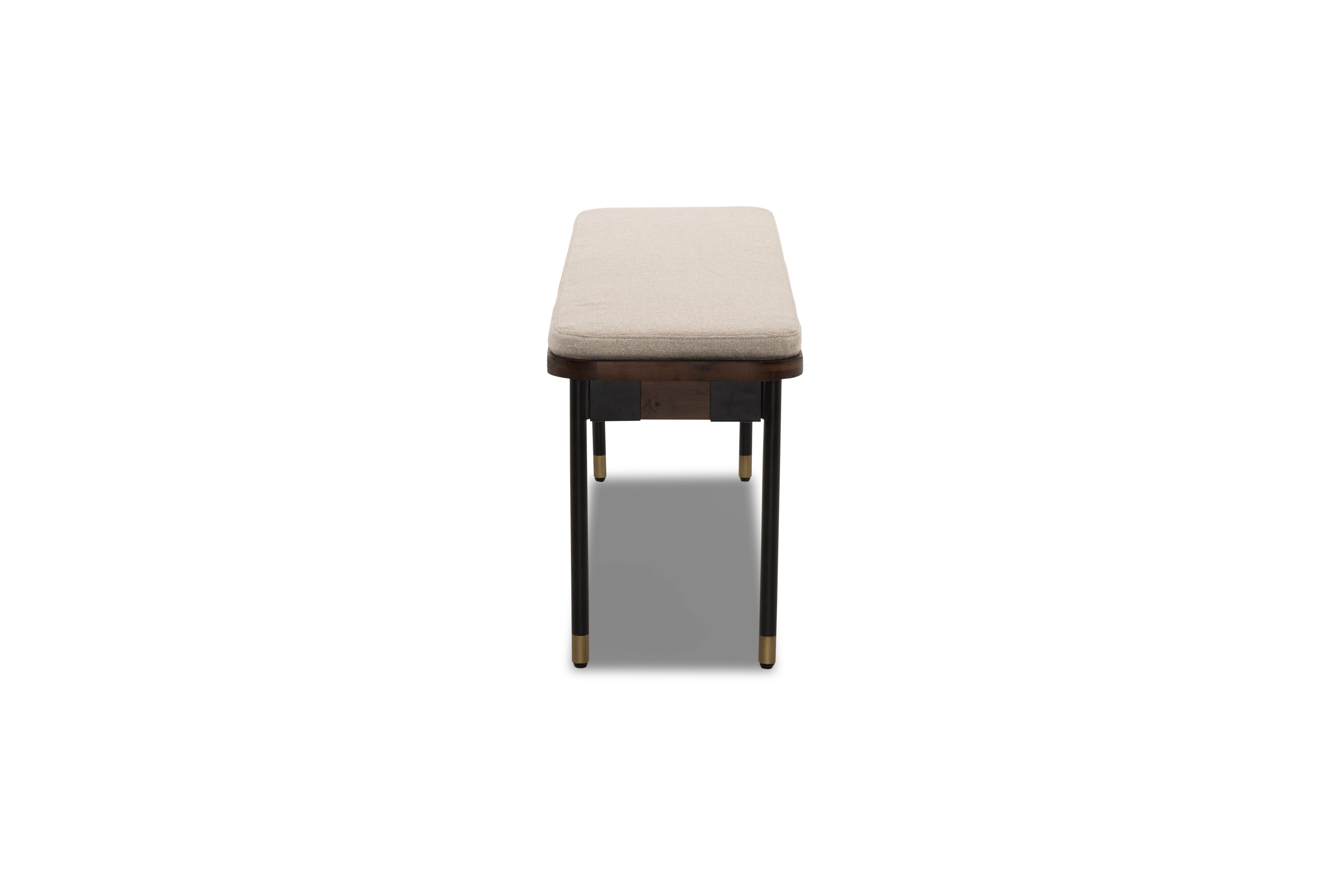 SND emy bench sand