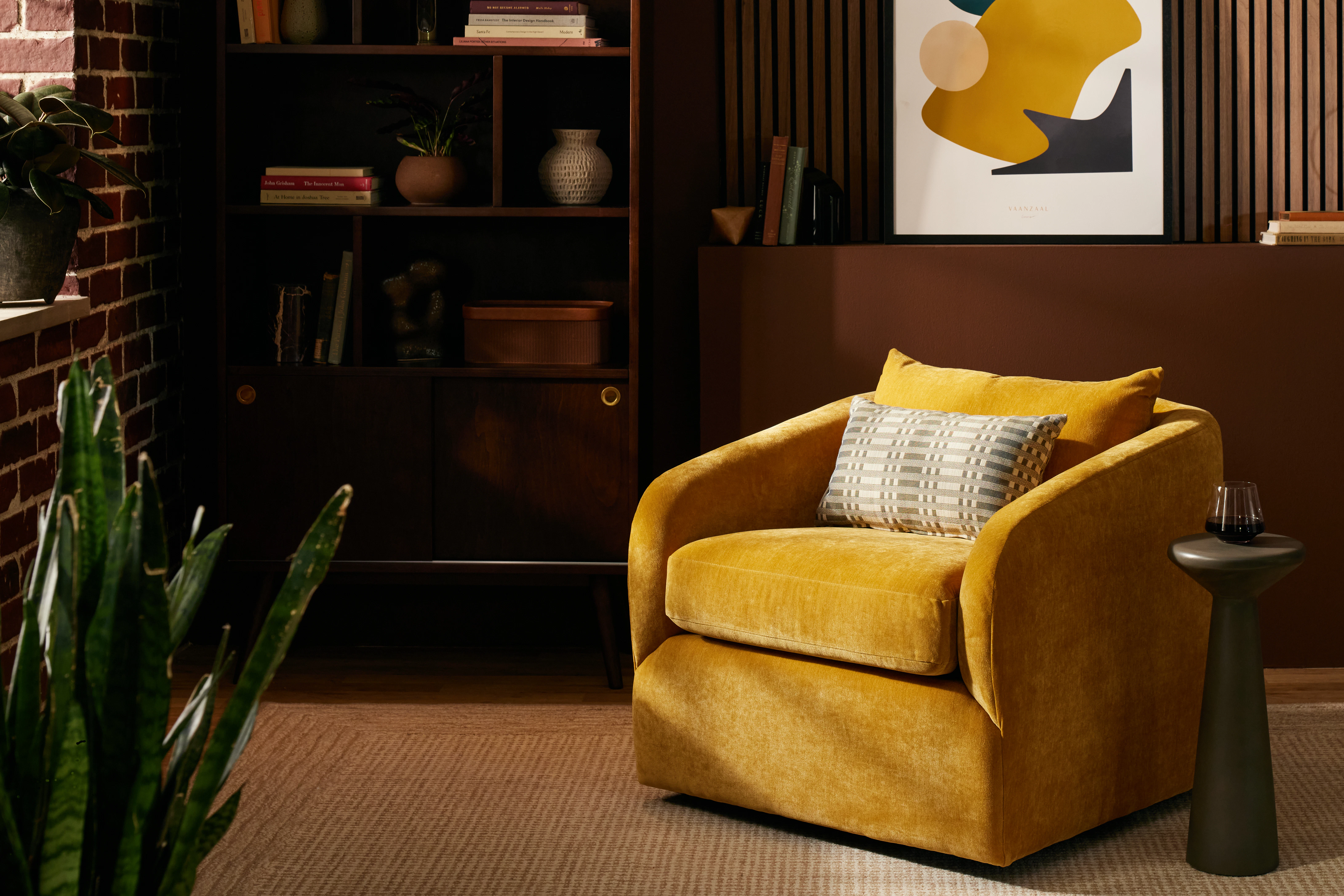 Amelia Swivel Chair Harper Amber Gold