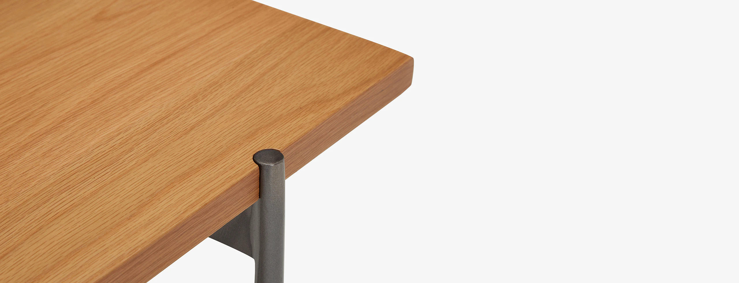 Lira Bench