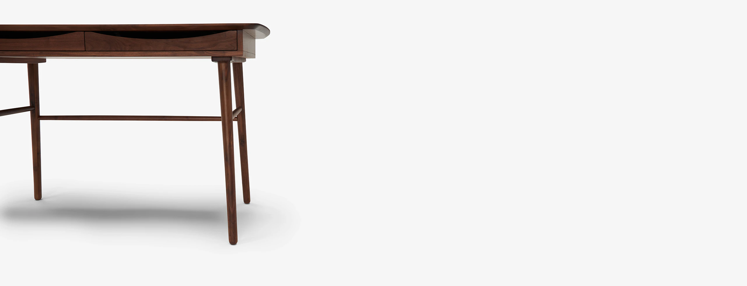 Cortina Desk Walnut