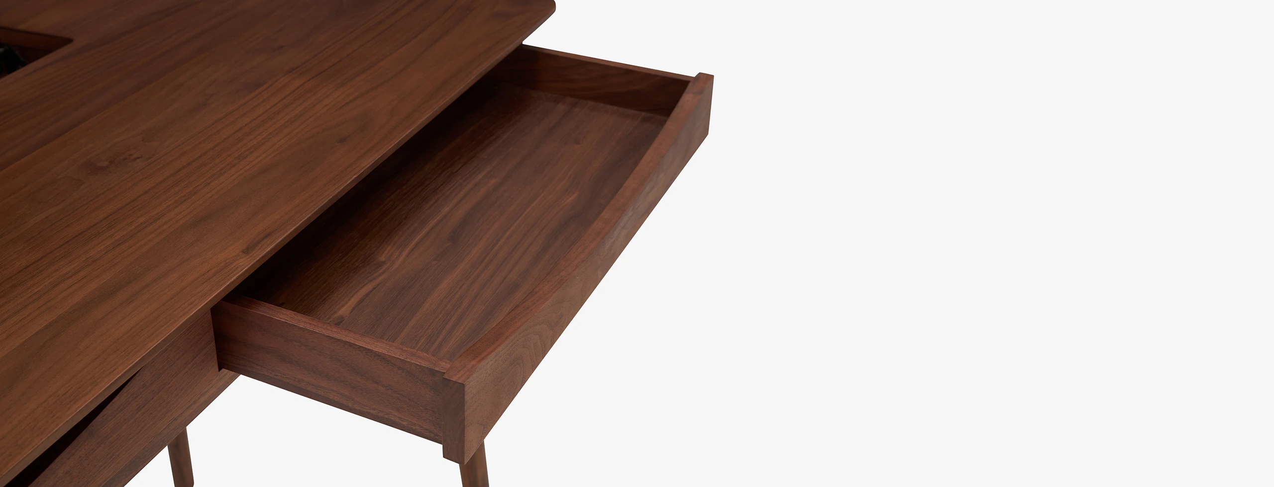 Cortina Desk Walnut