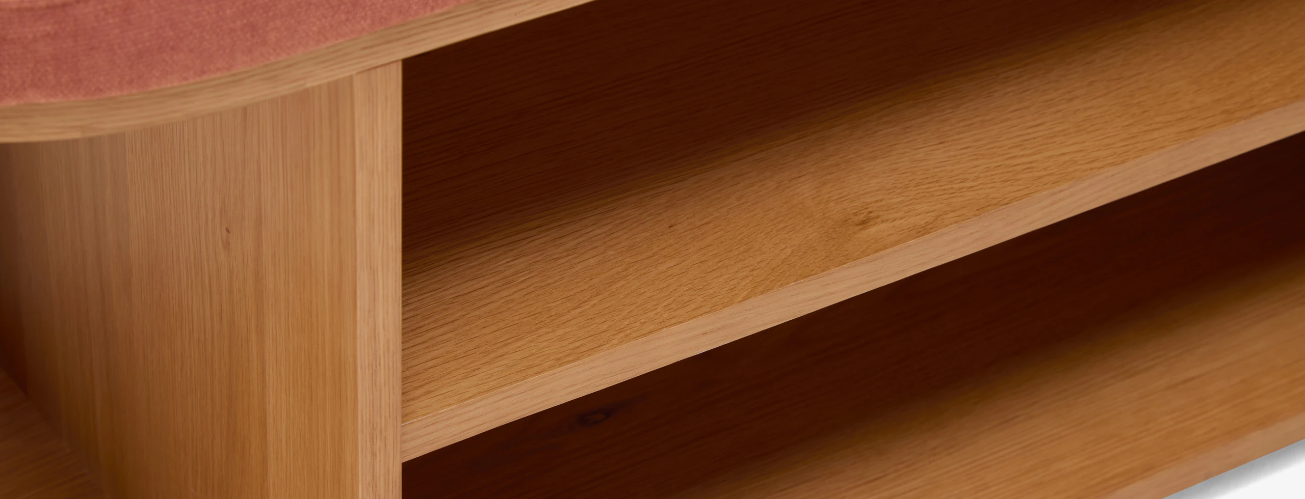 Vira Bench (Peach)