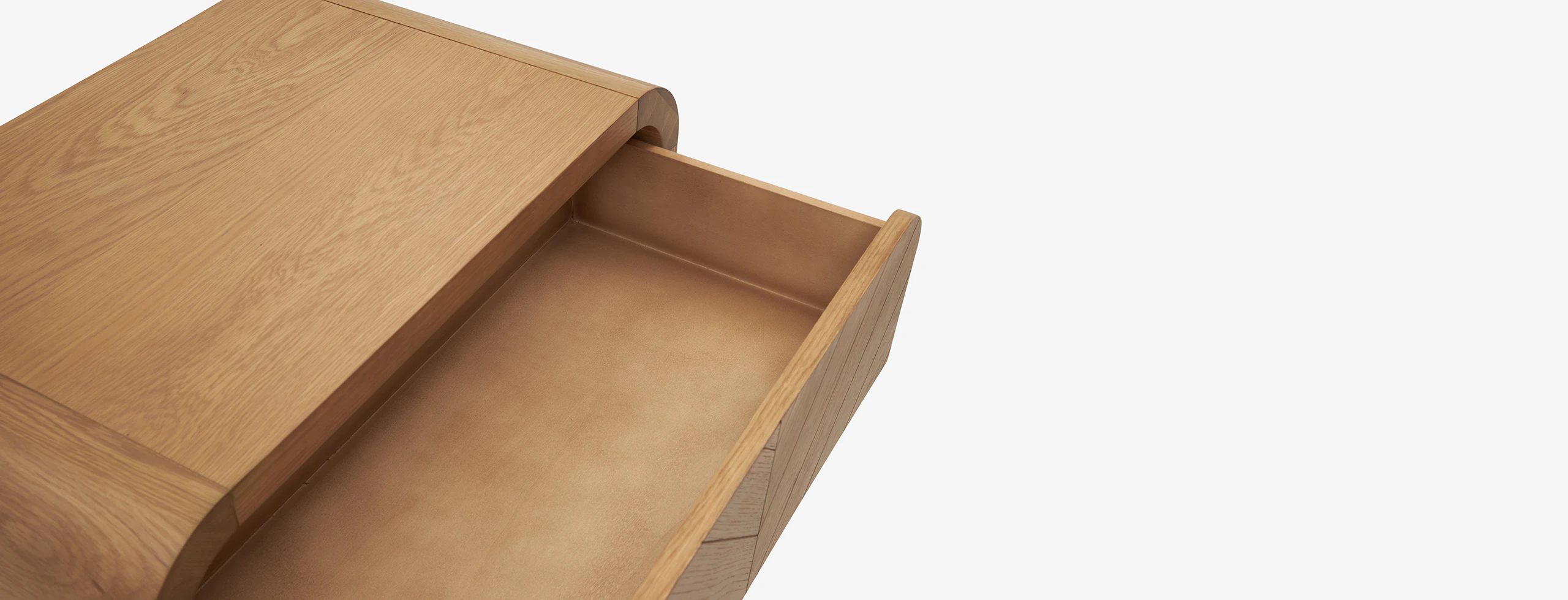 Estelle Chest