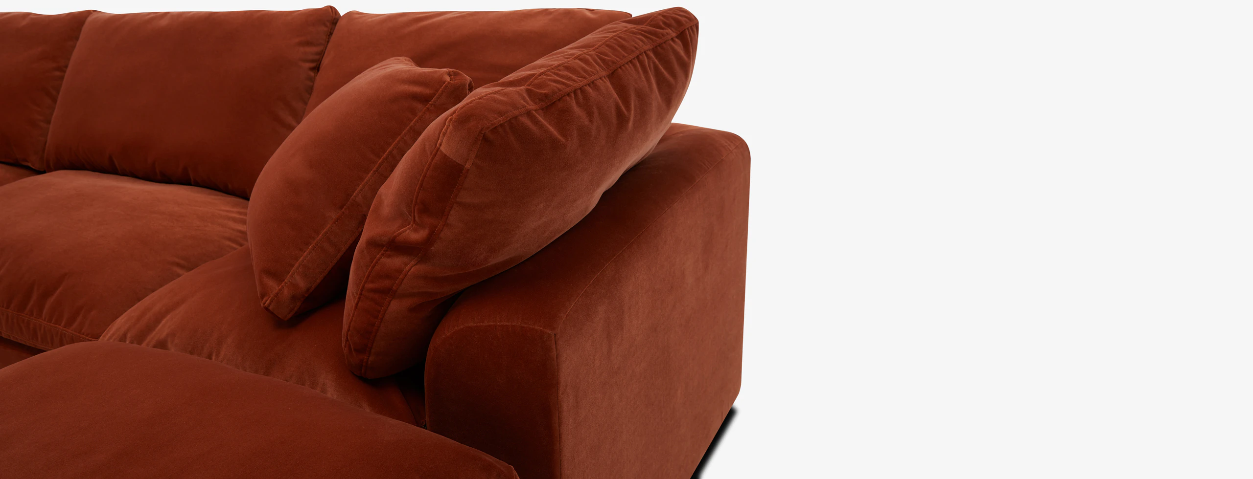 Bryant Petite Grand Sectional Banks Zinnia