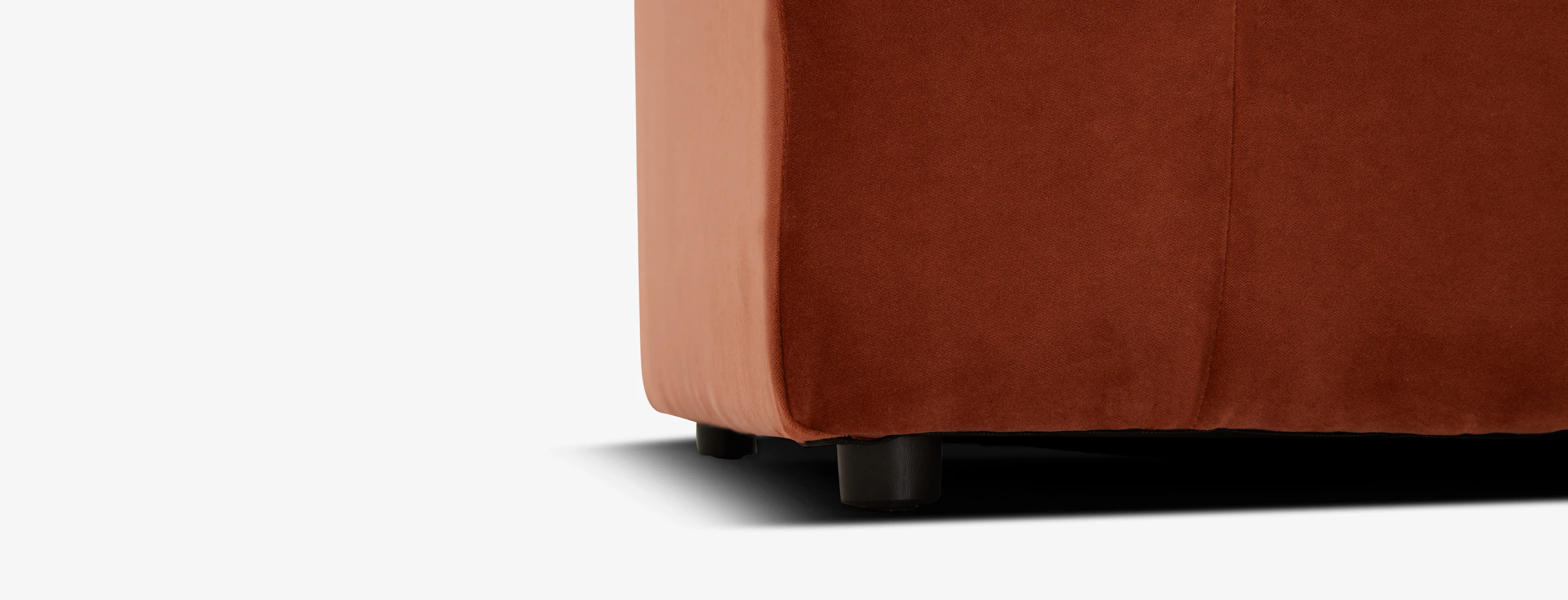 Bryant Petite Grand Sectional Banks Zinnia