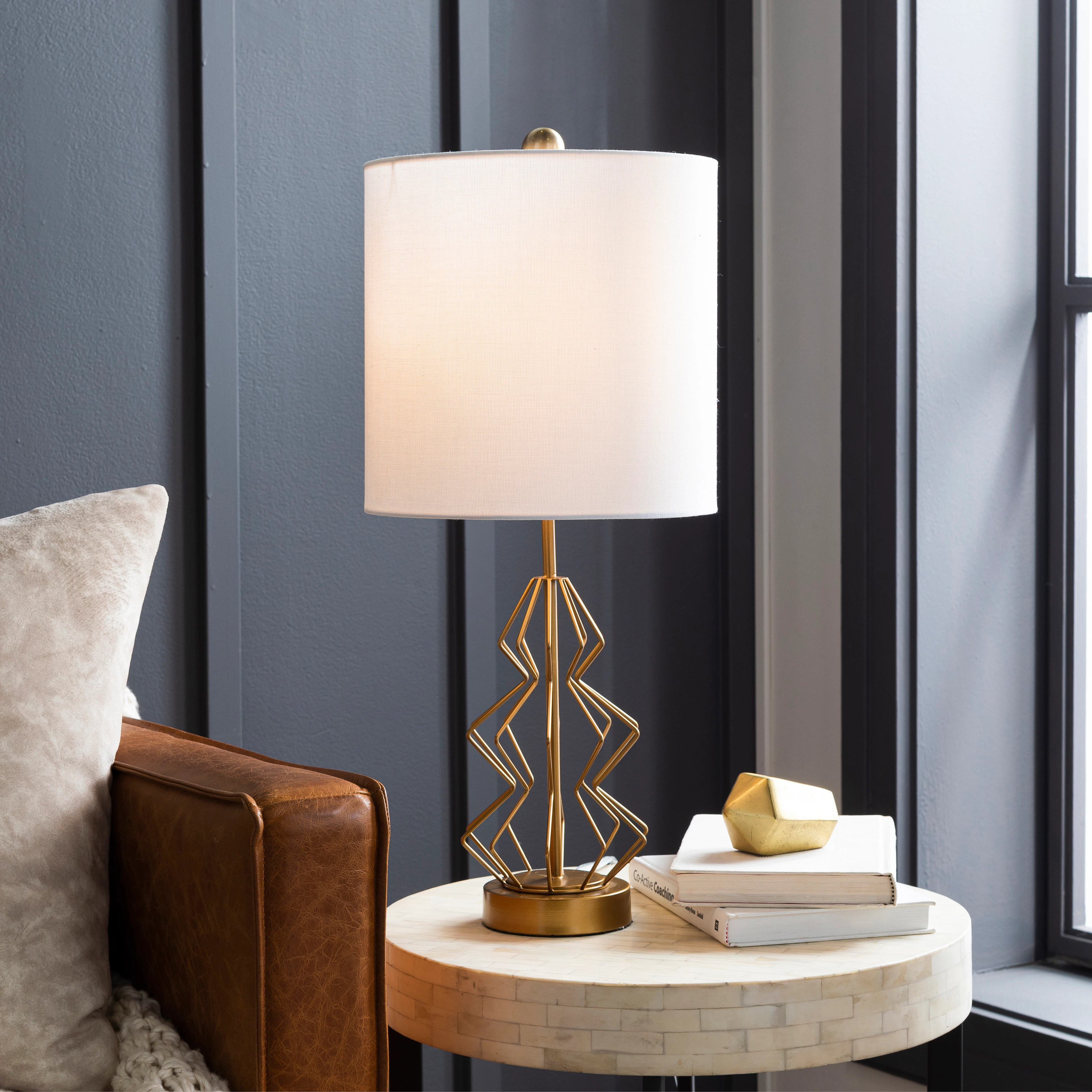 Idi Table Lamp styleshot
