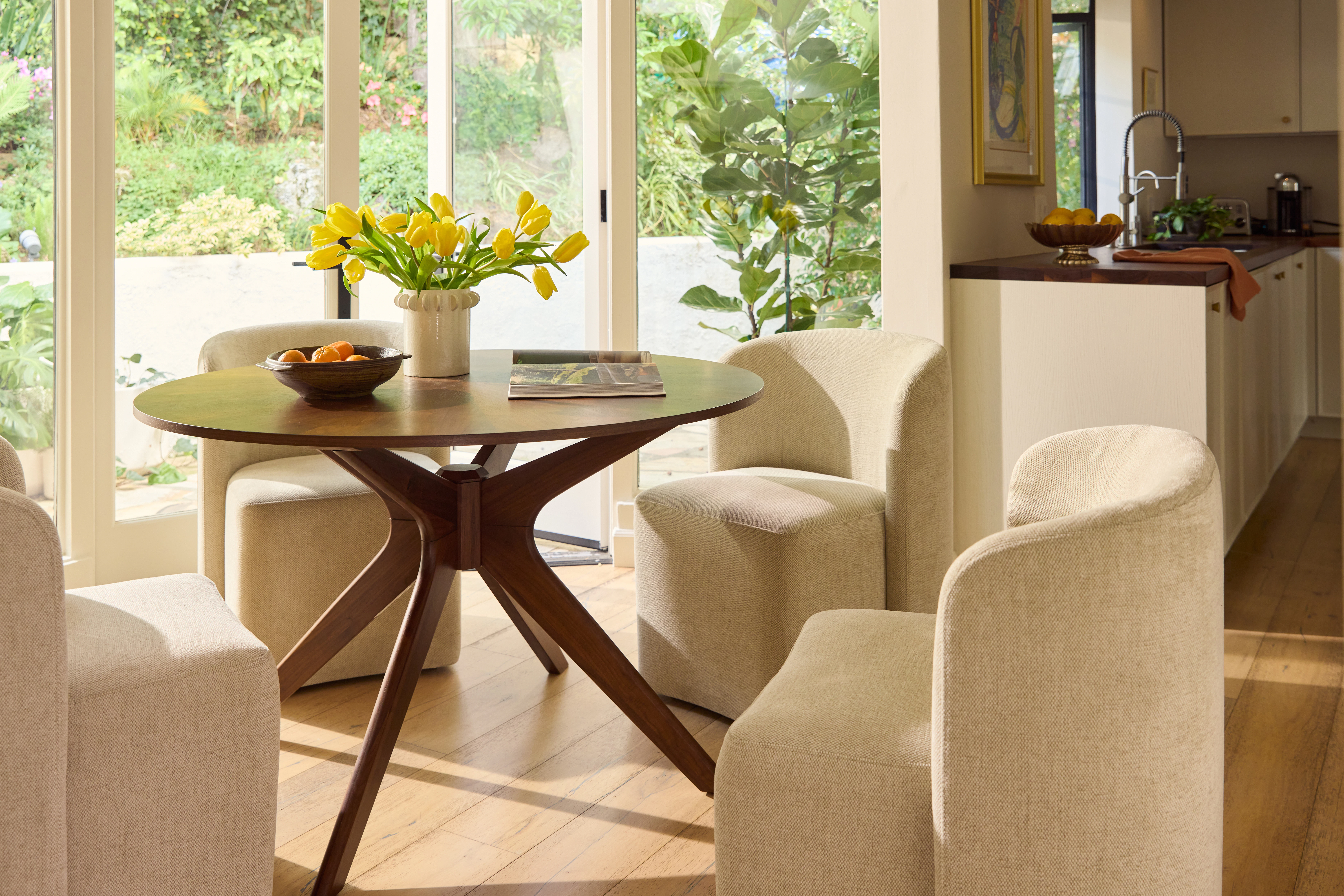 Phoebe Dining Table 48in Bevan Dining Chairs