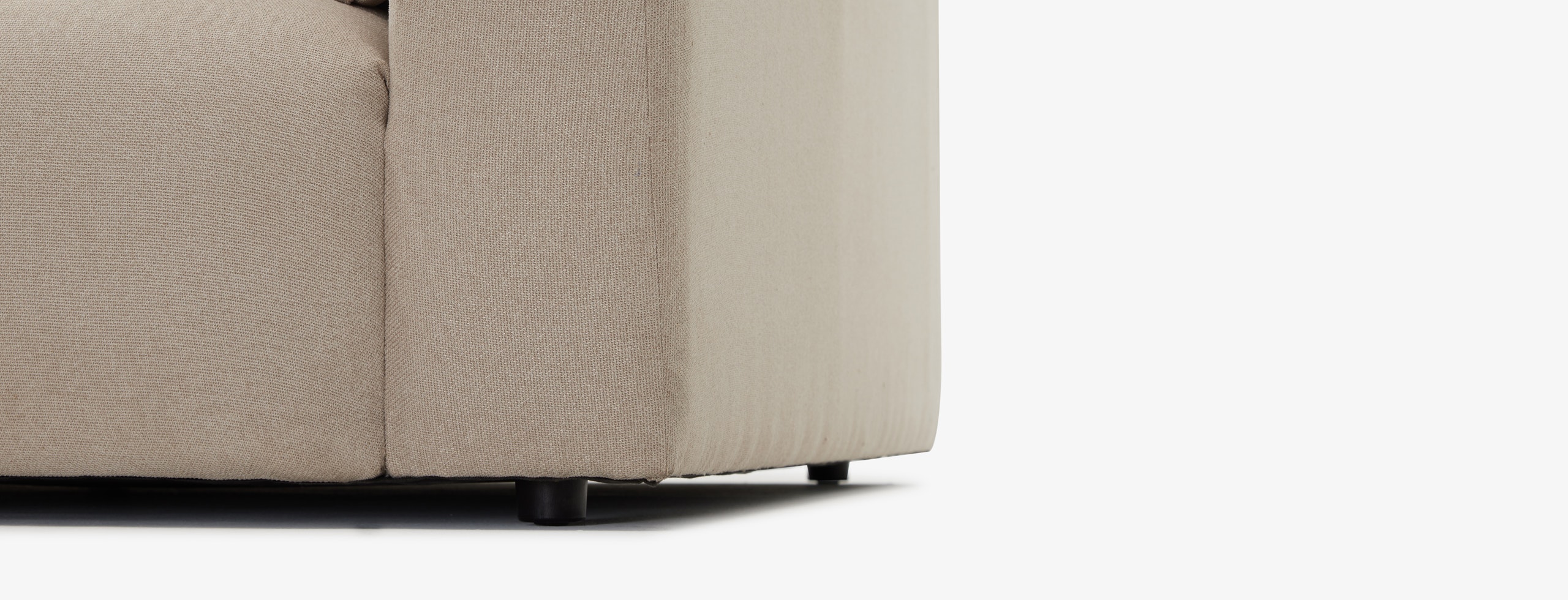 Carin Sectional Villa Sand