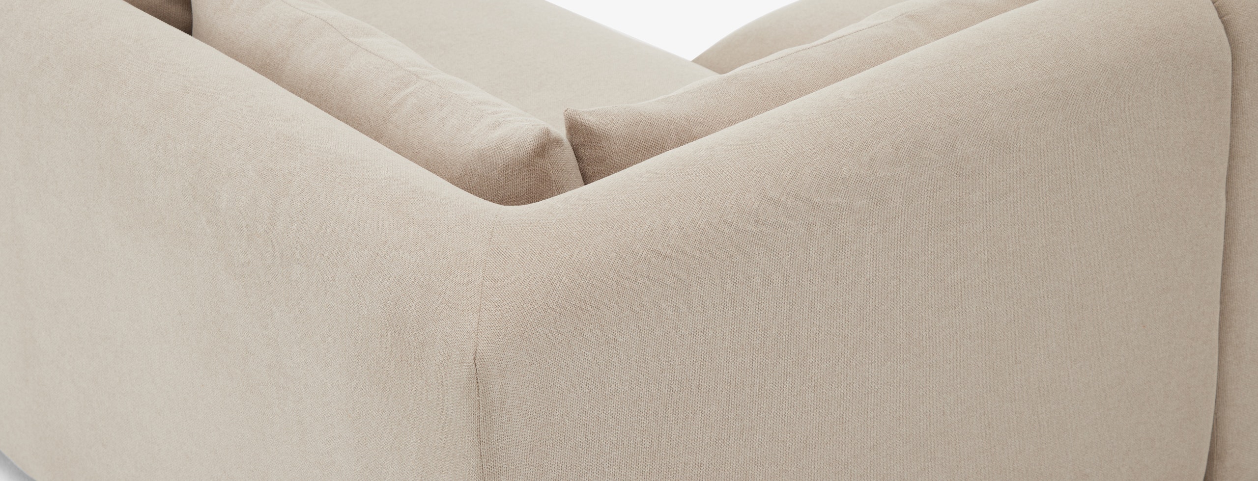 Carin Sectional Villa Sand