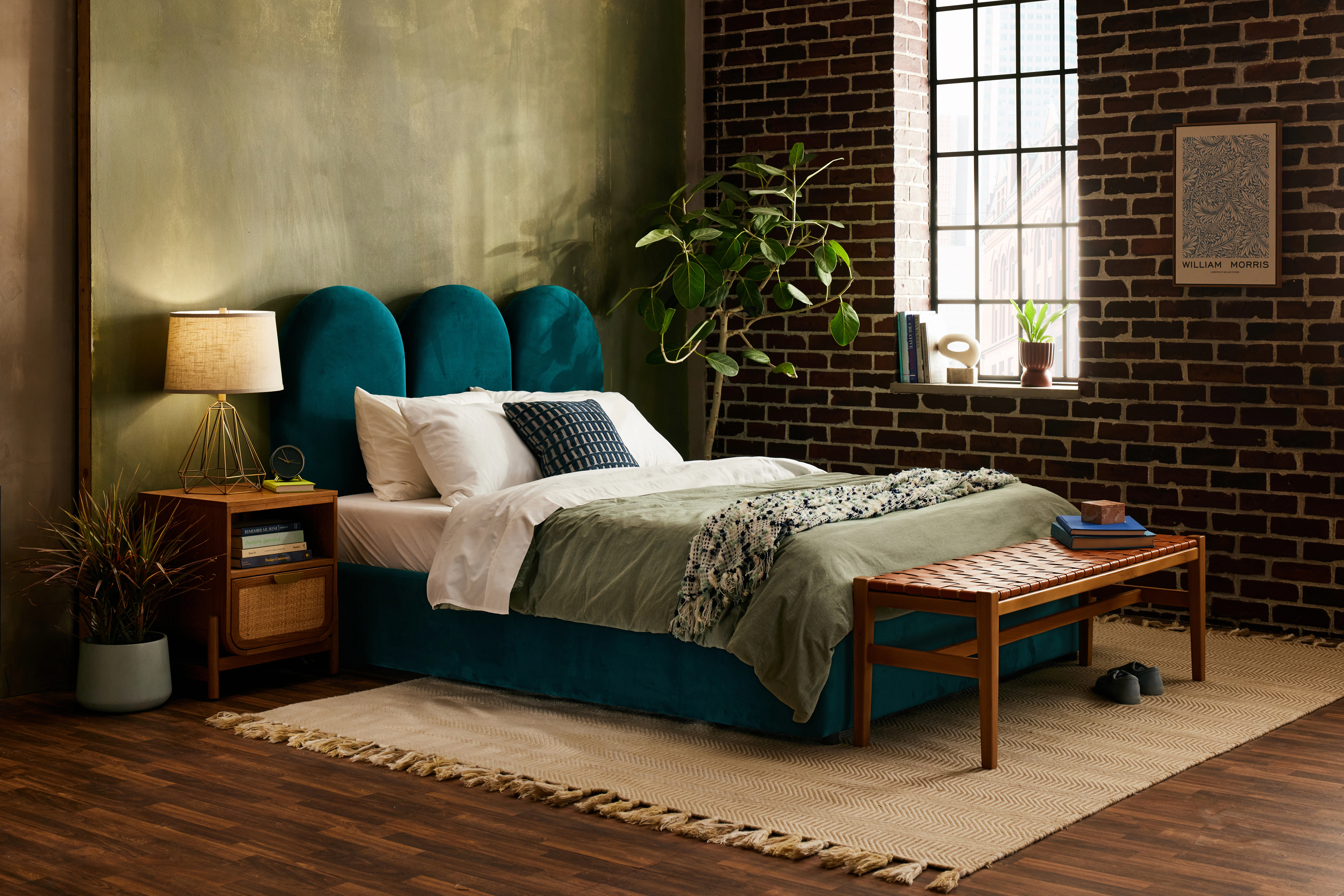Cordelia Bed Royale Peacock