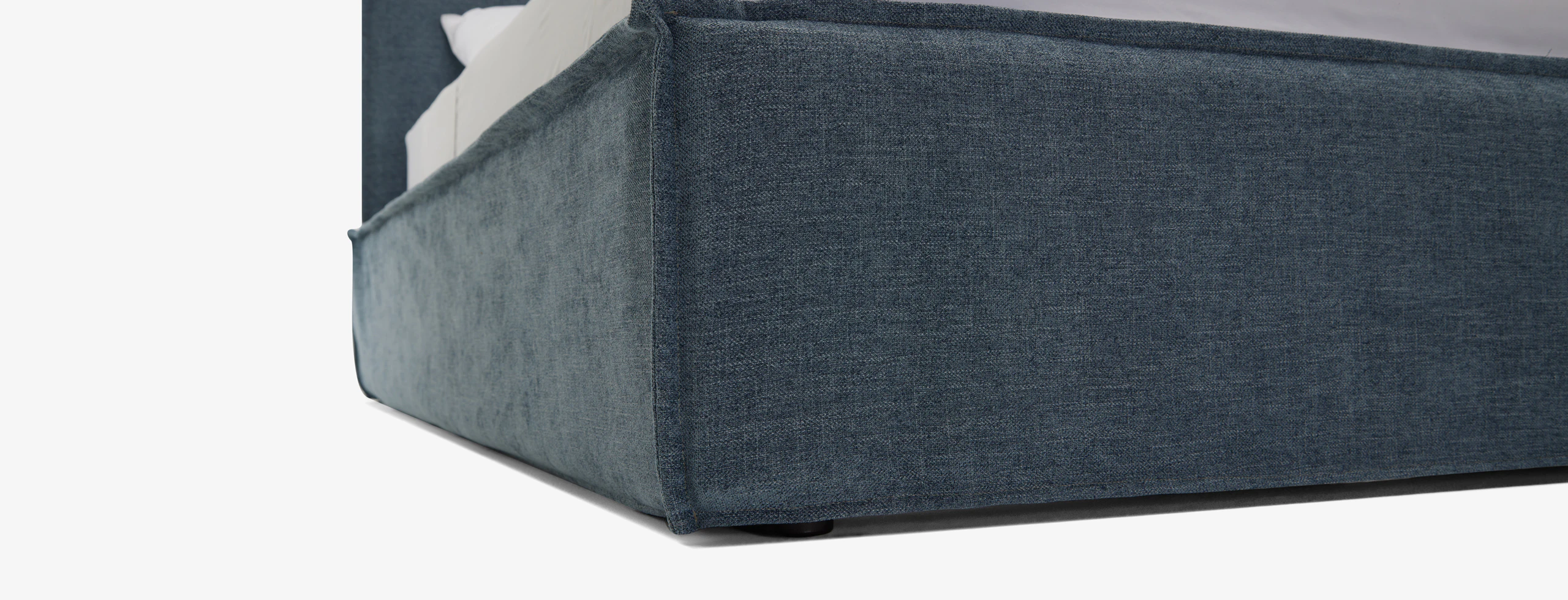 Evette Slipcovered Bed Milo French Blue
