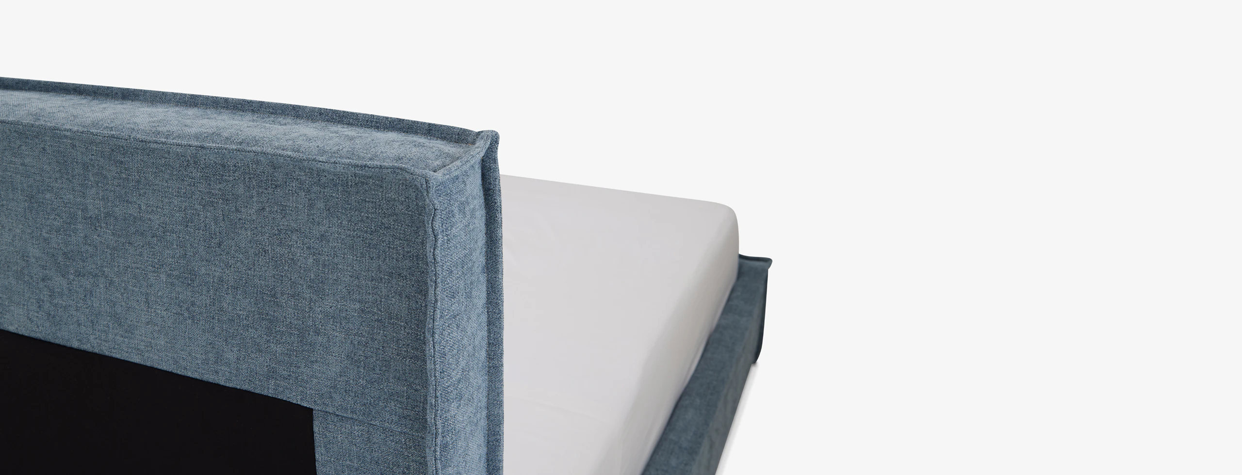 Evette Slipcovered Bed Milo French Blue