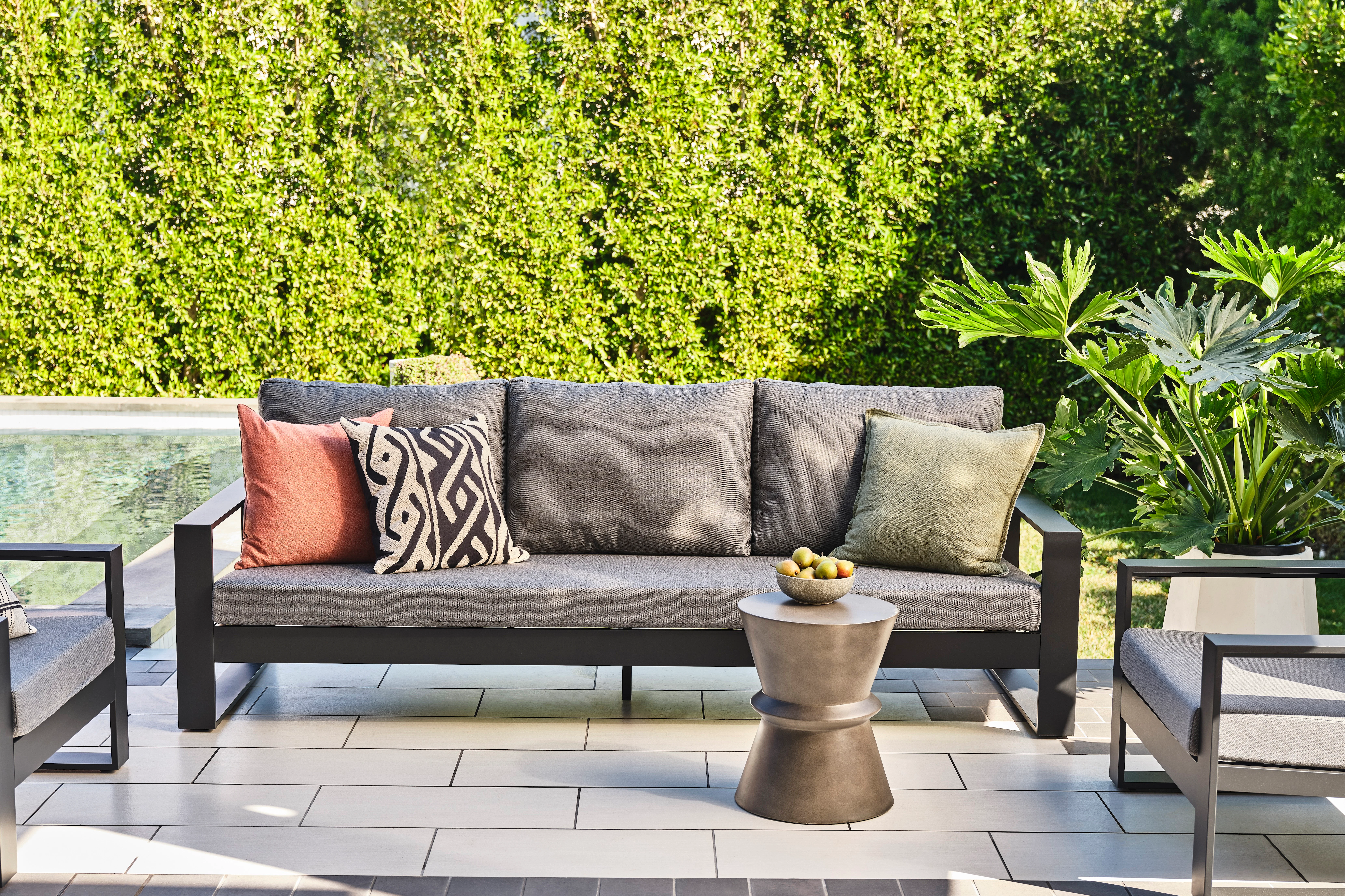 Soren Outdoor Sofa Set piece)