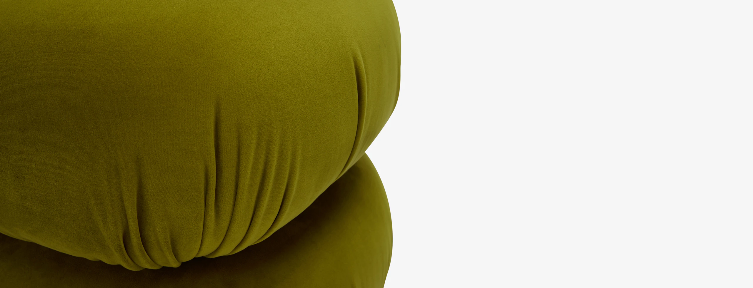 Azura Ottoman Rayale Apple