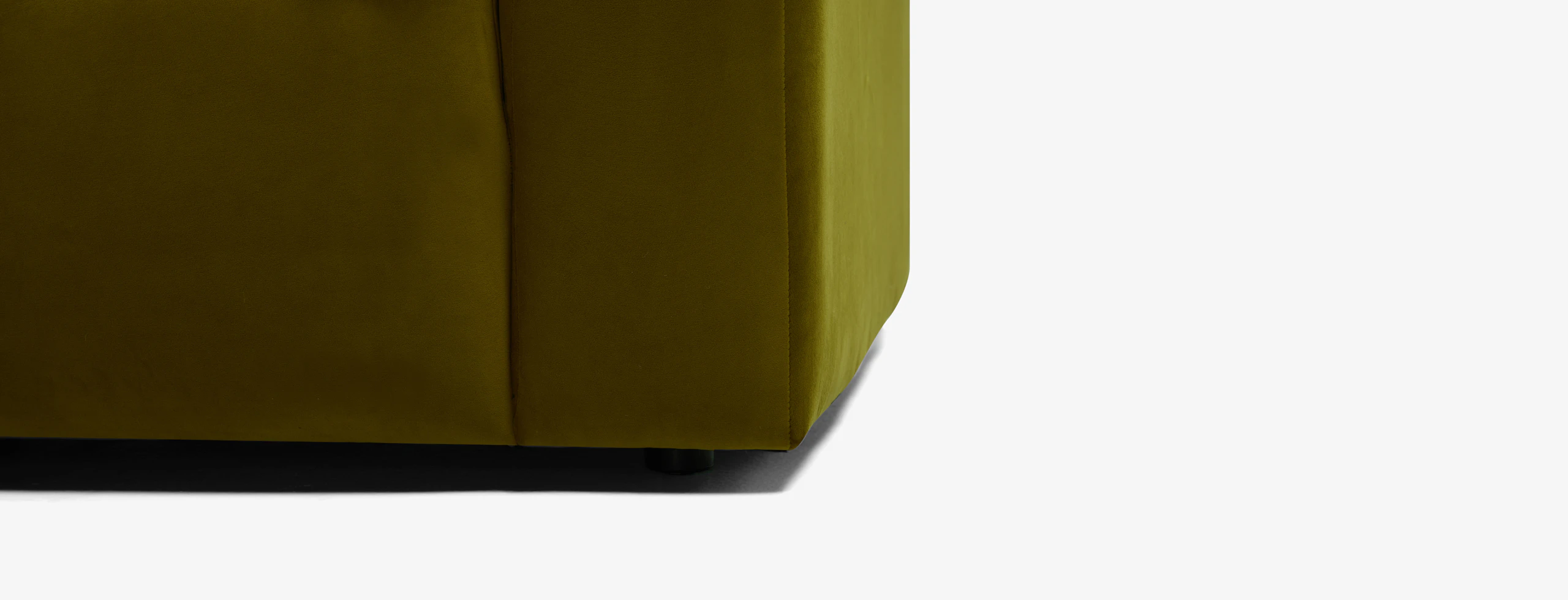 Carin Corner Chair Royale Apple