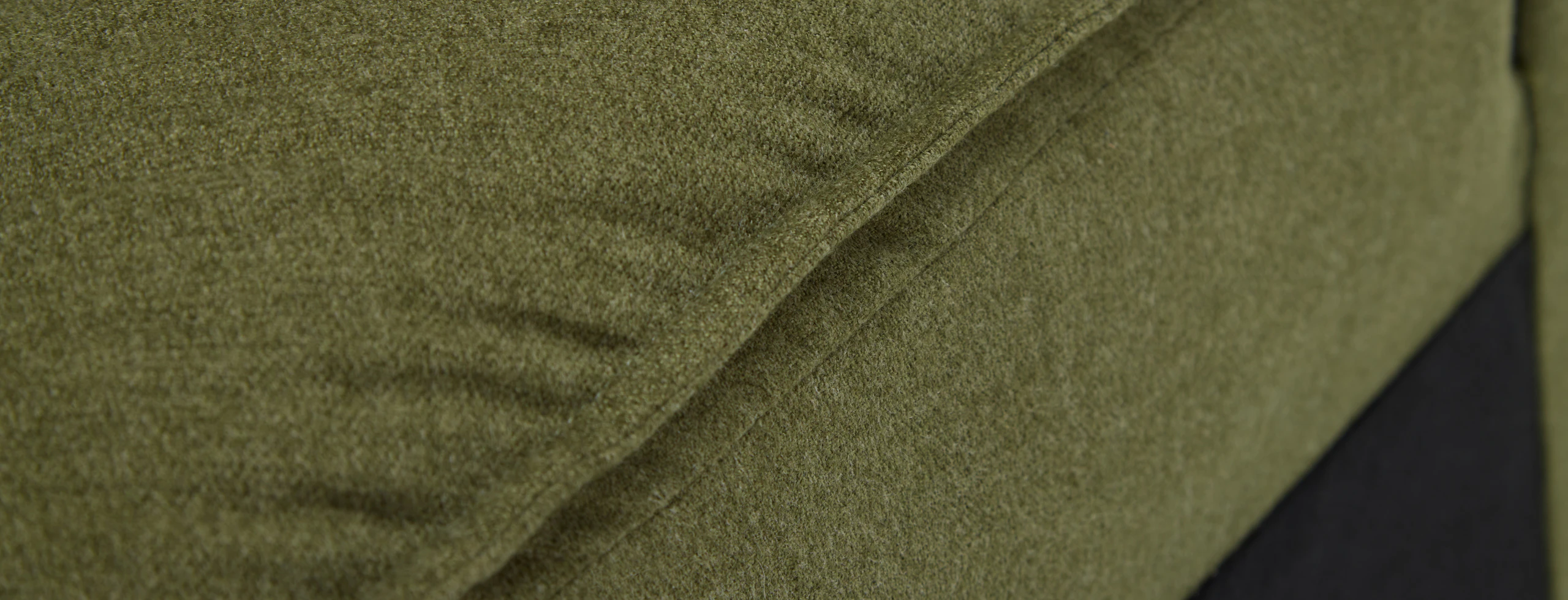 Camden Corner Wedge Faithful Olive