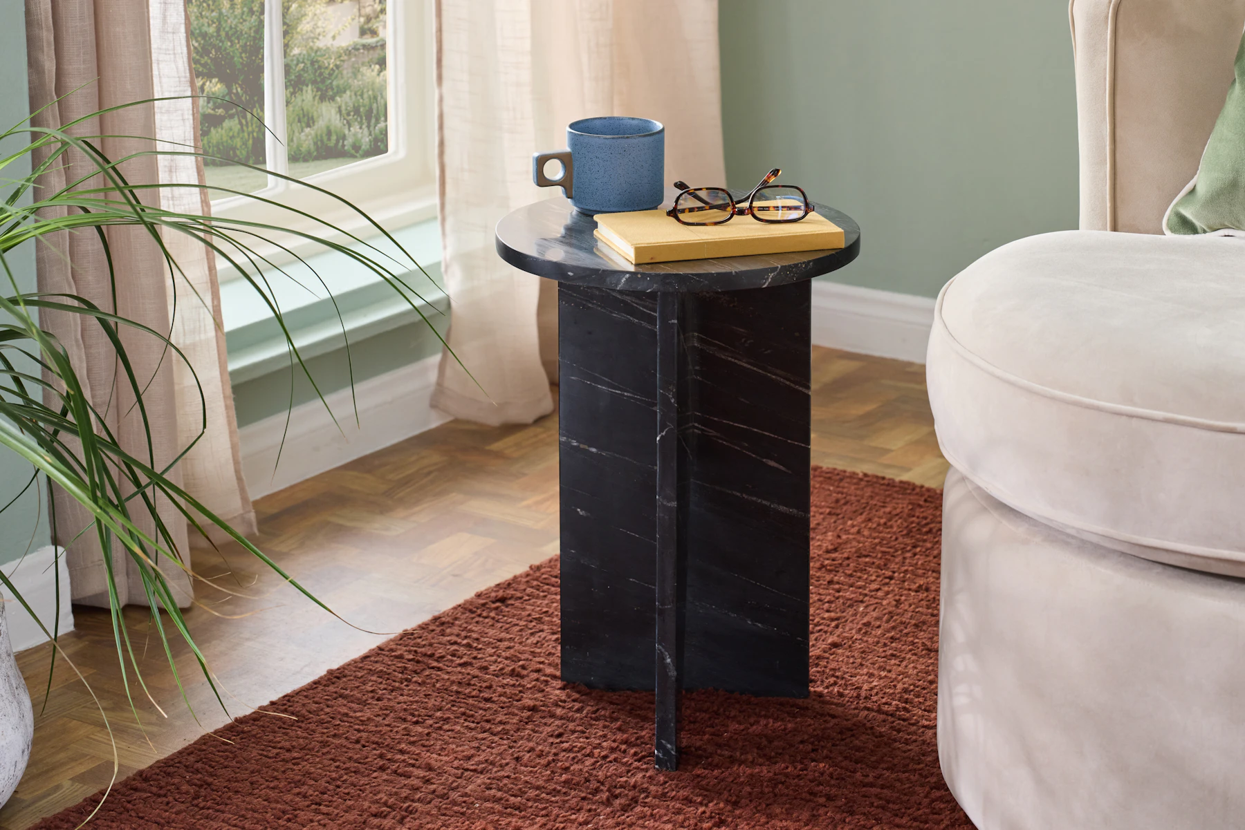 Gia Accent Table
