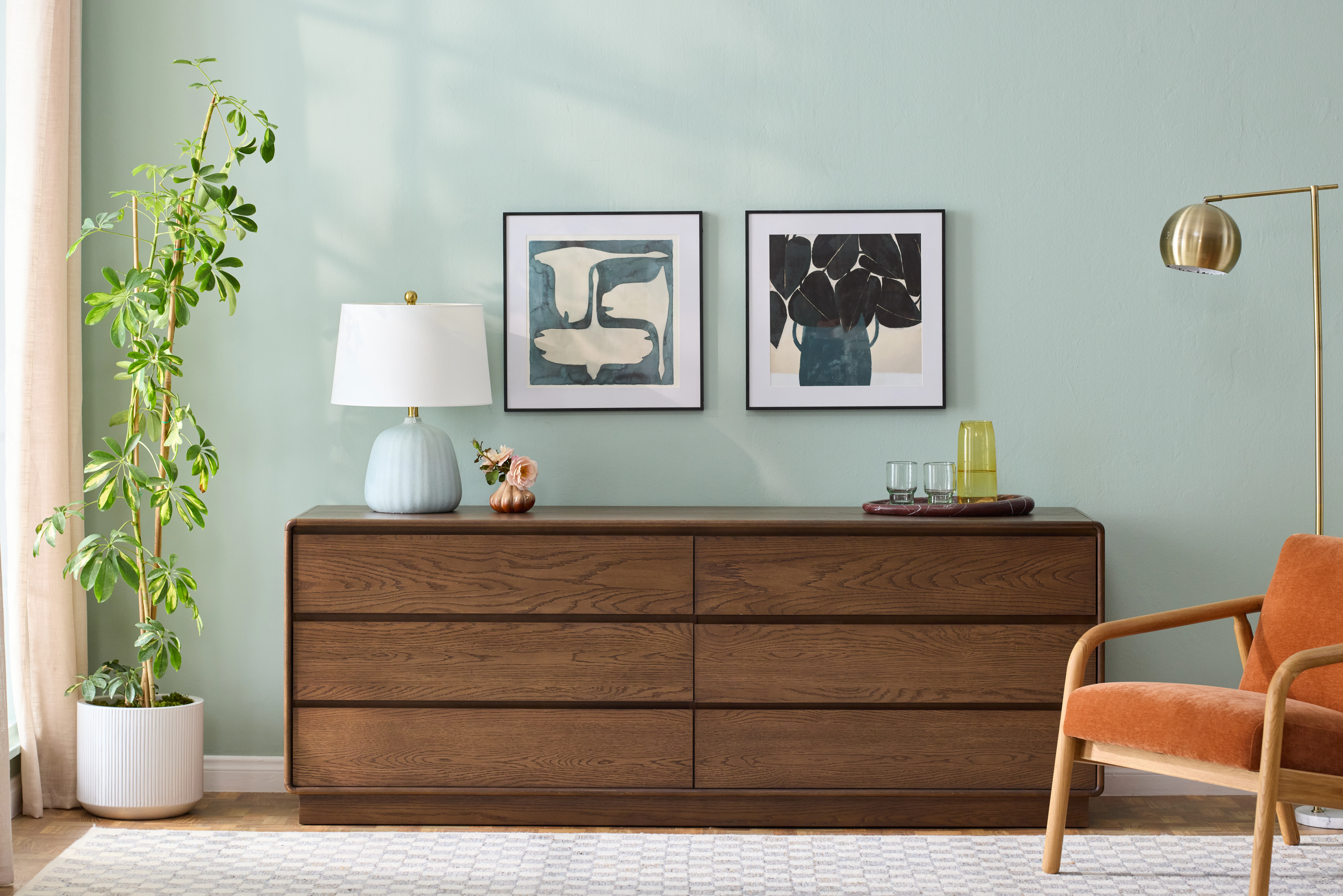 Maya Dresser
