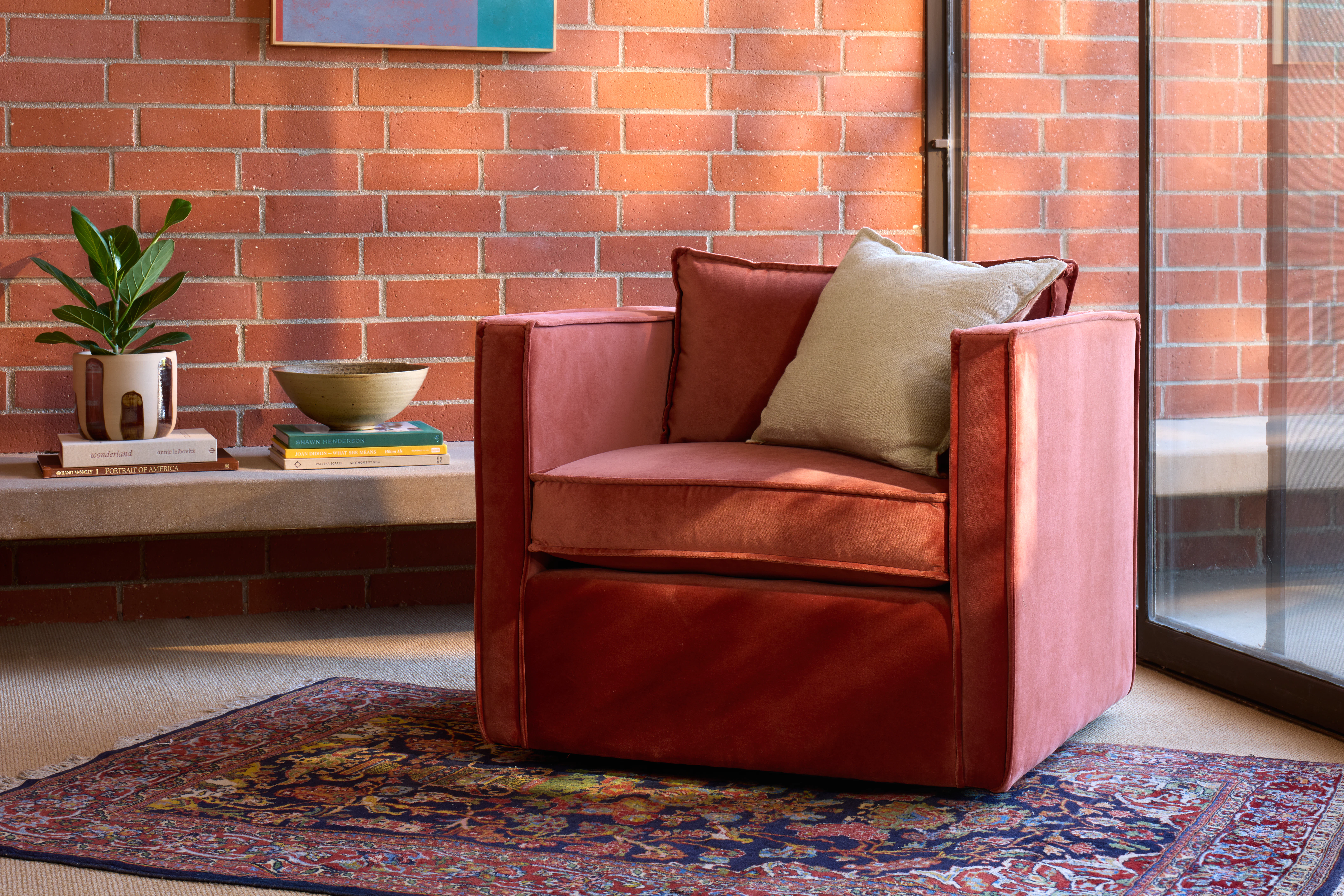 Chase Swivel Chair Banks Zinnia