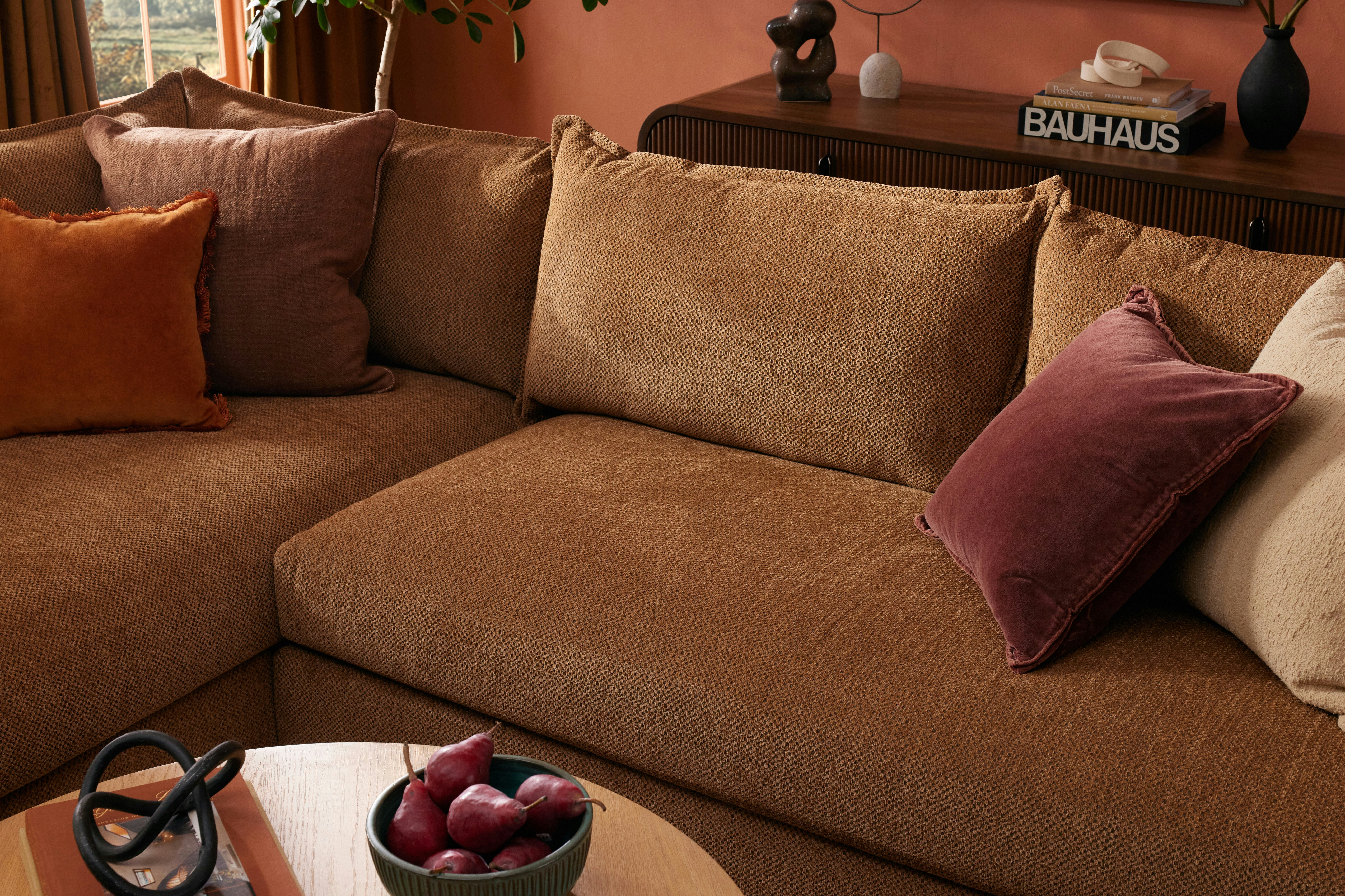 Wilder Sectional With Bumper Telly SIenna