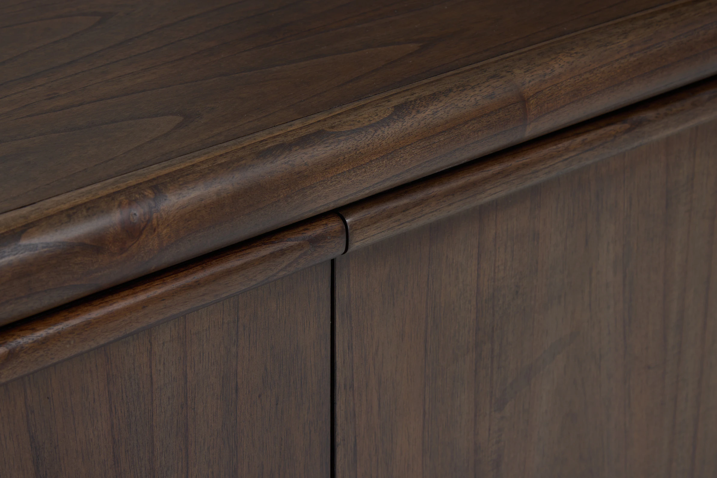Alina Sideboard