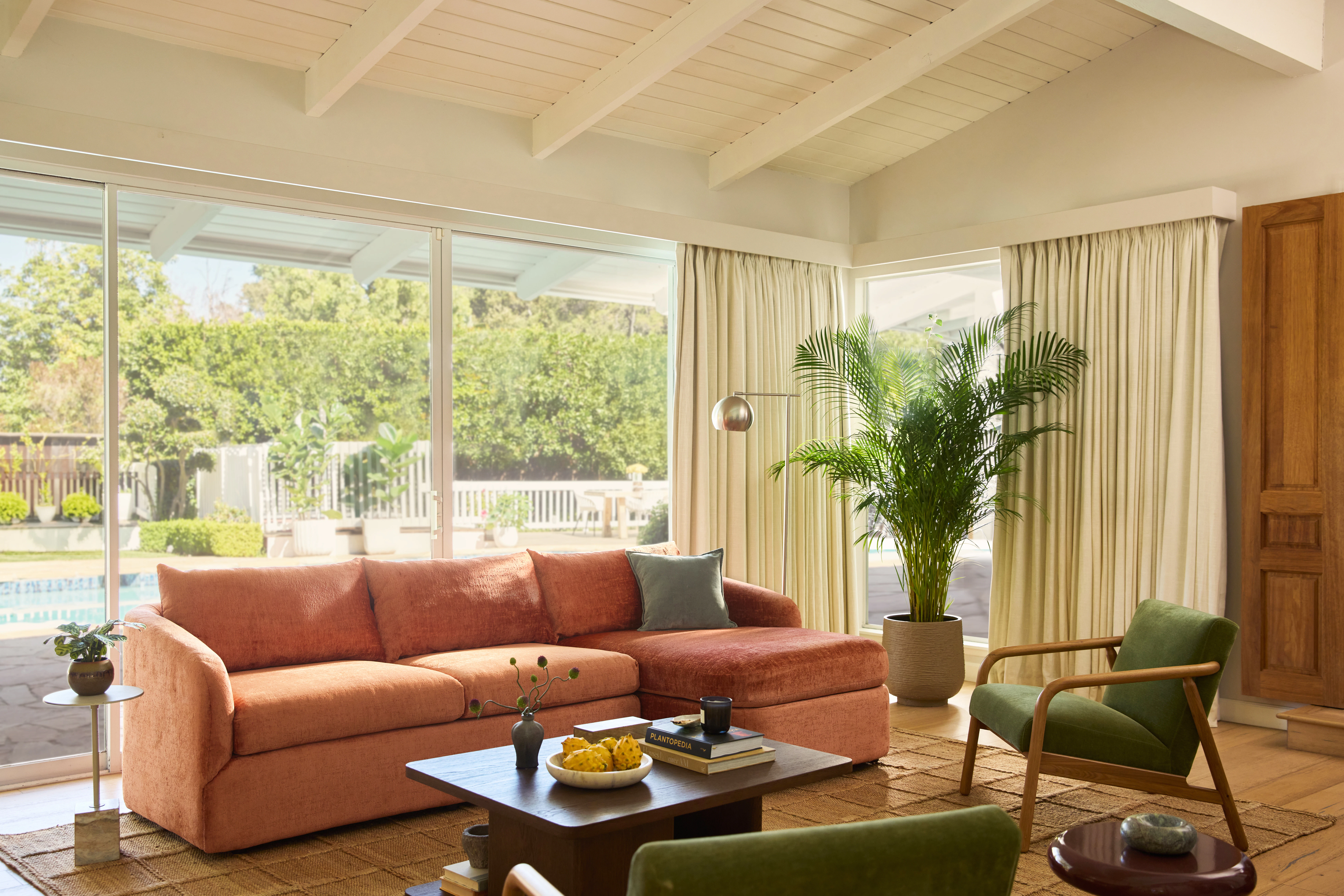 Amelia Sectional Plush Rose