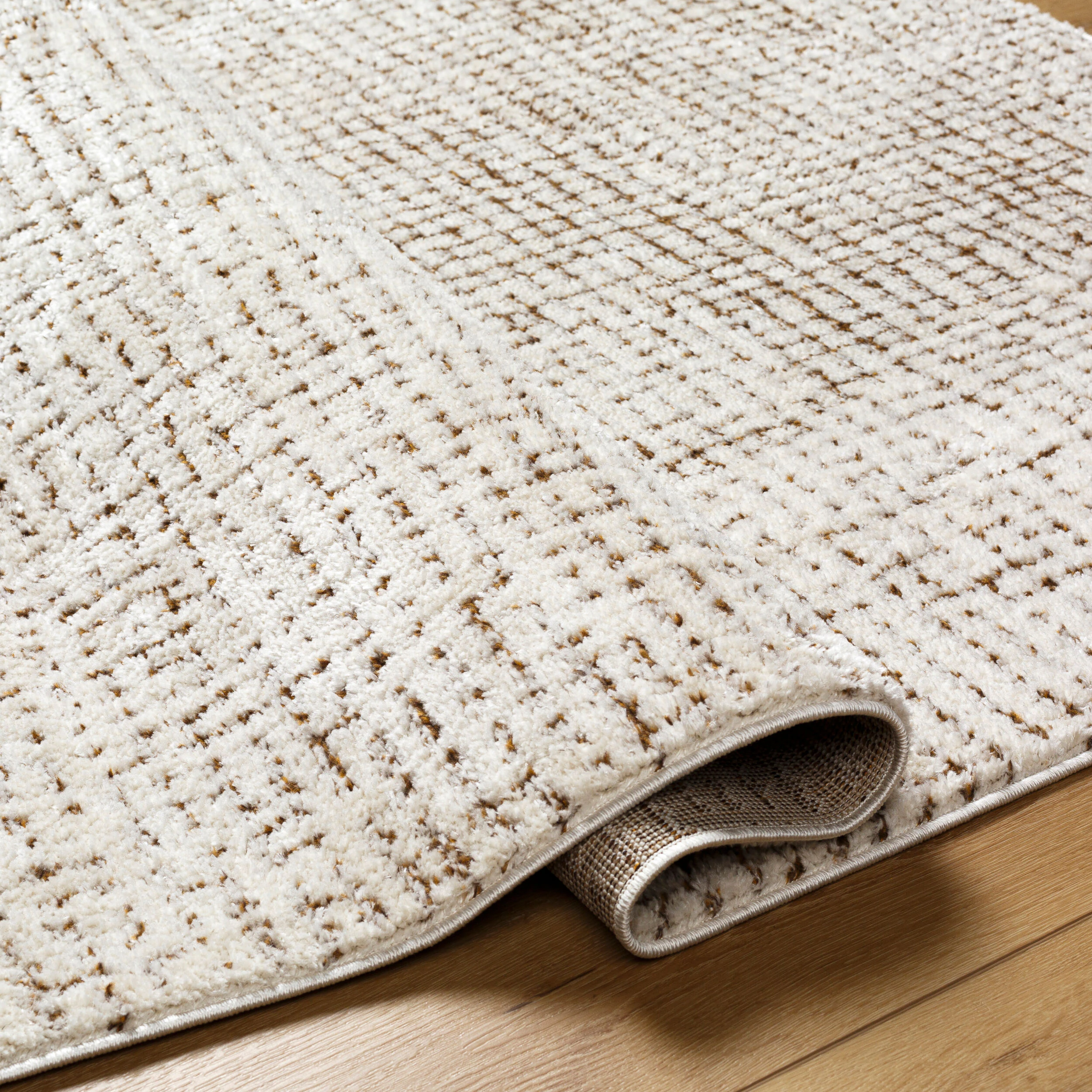Junia Rug2