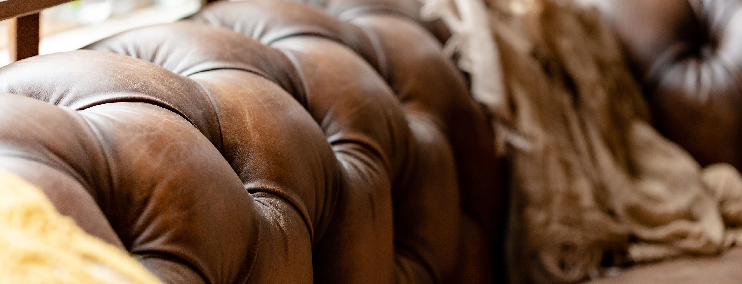 Liam Sofa Palermo Coffee