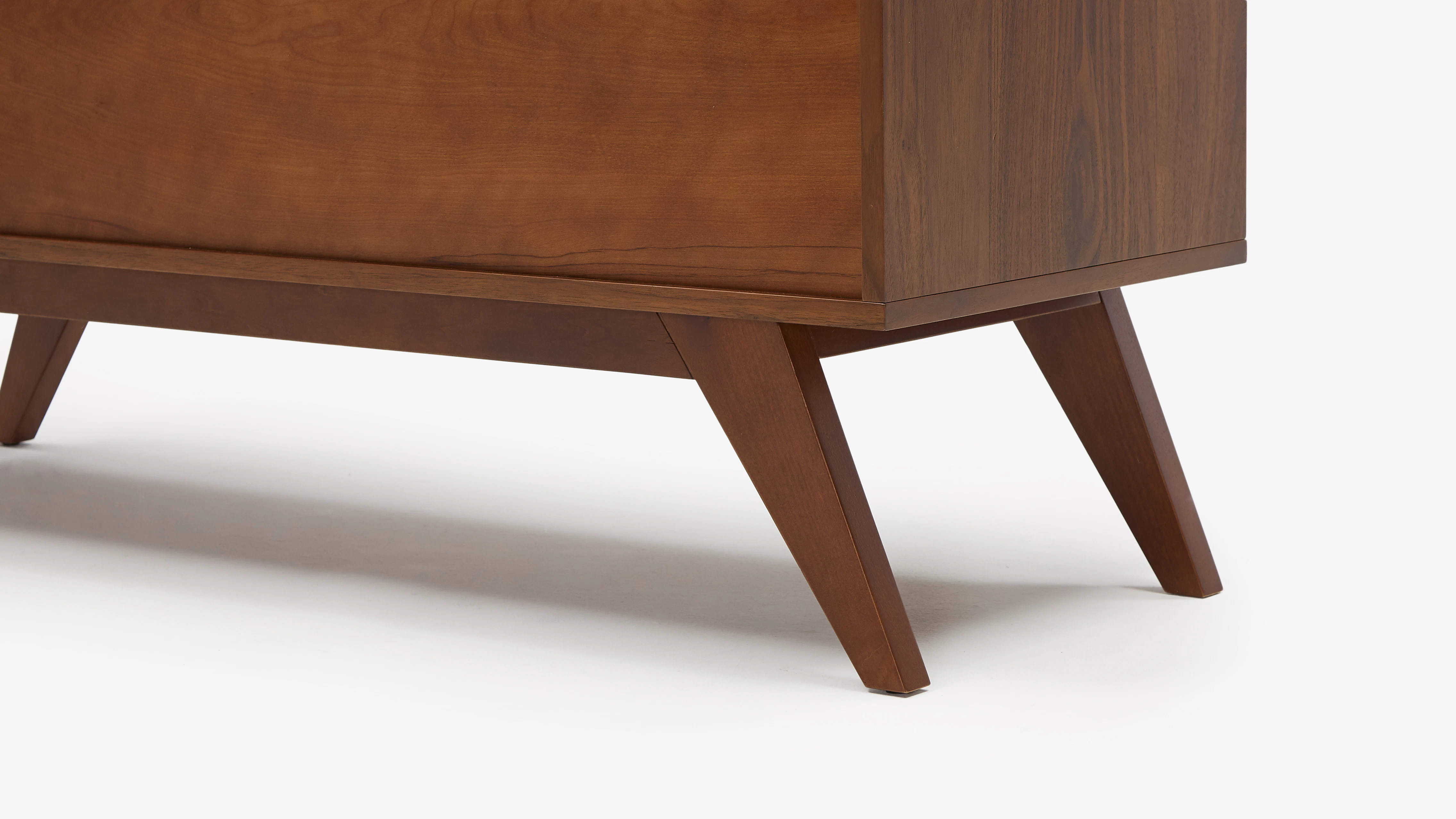 Auden Apartment Console