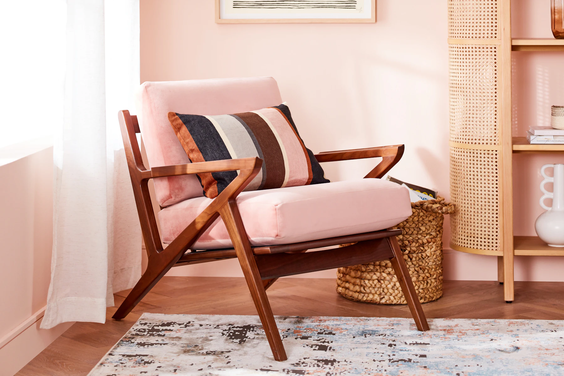 Soto Concave Arm Chair