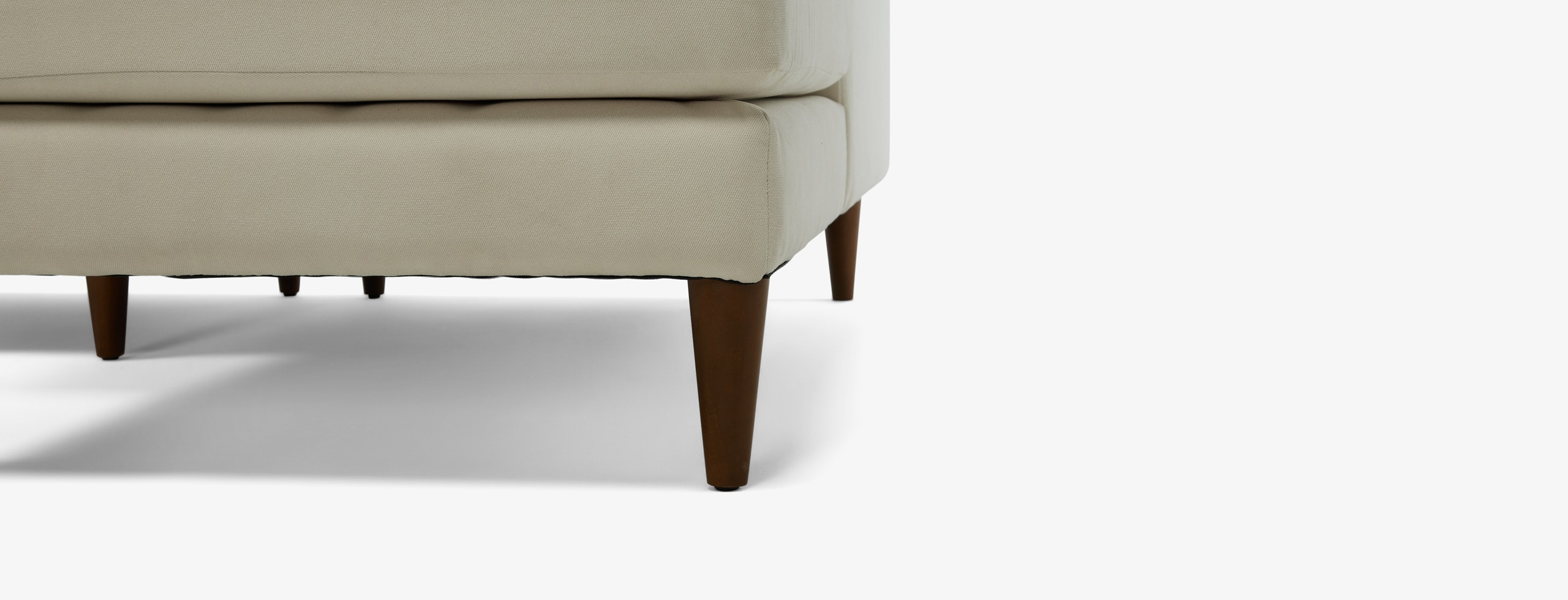 Korver Apartment Sectional Caspiar Ivory