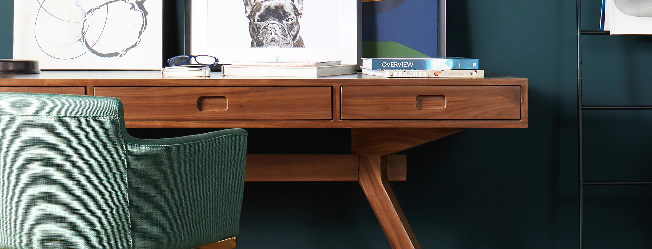 Hughes Swivel Chair Lucky Turquoise