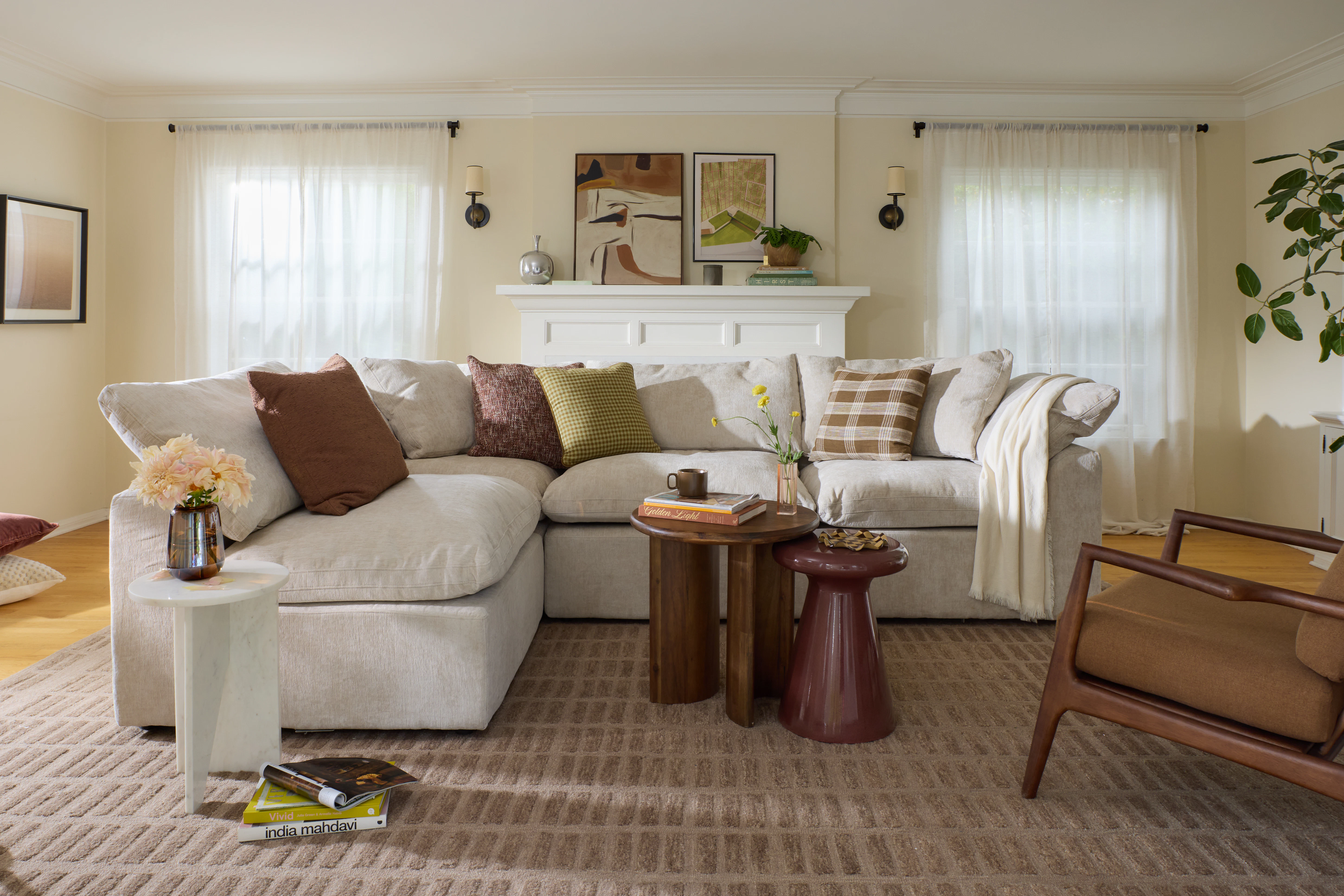 Bryant Sectional PIece) Crave Irish Cream