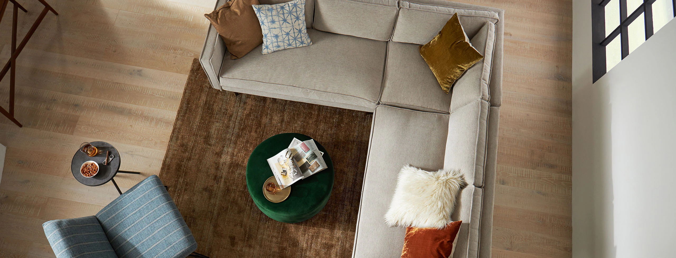 Serena Corner Sectional Merit Dove