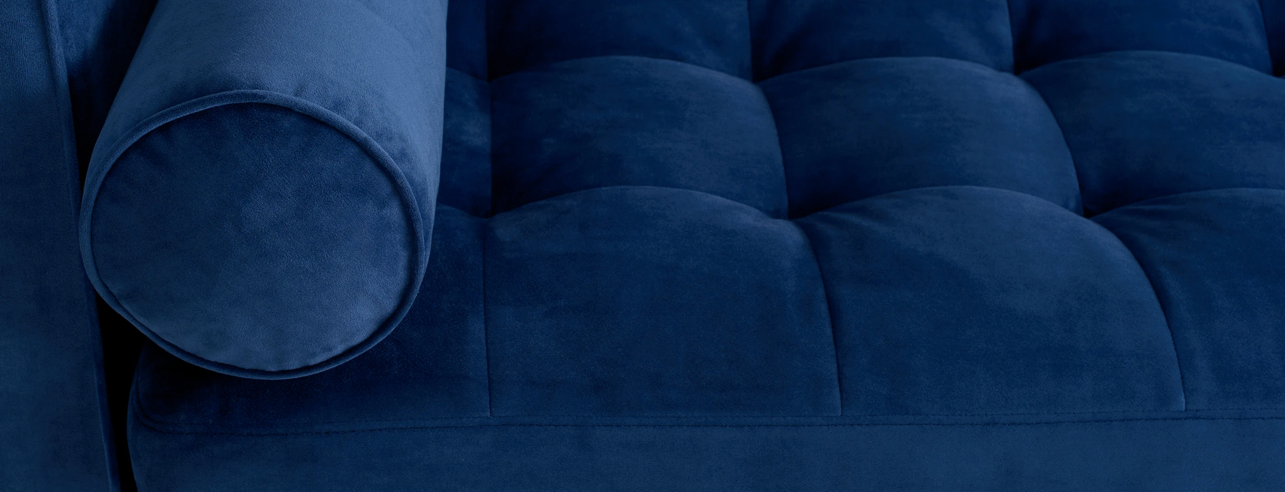 Briar sofa bella navy walnut lastudio hero