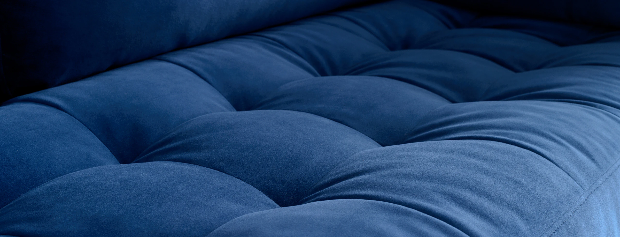Briar sofa bella navy walnut lastudio hero