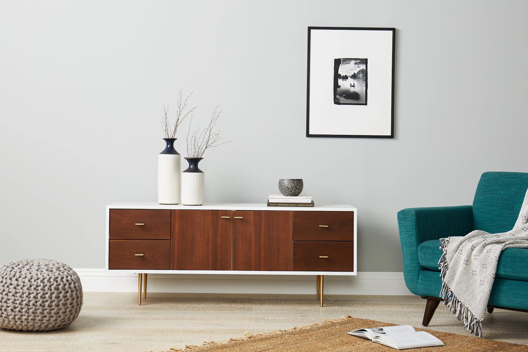 Aaro Small Media Console