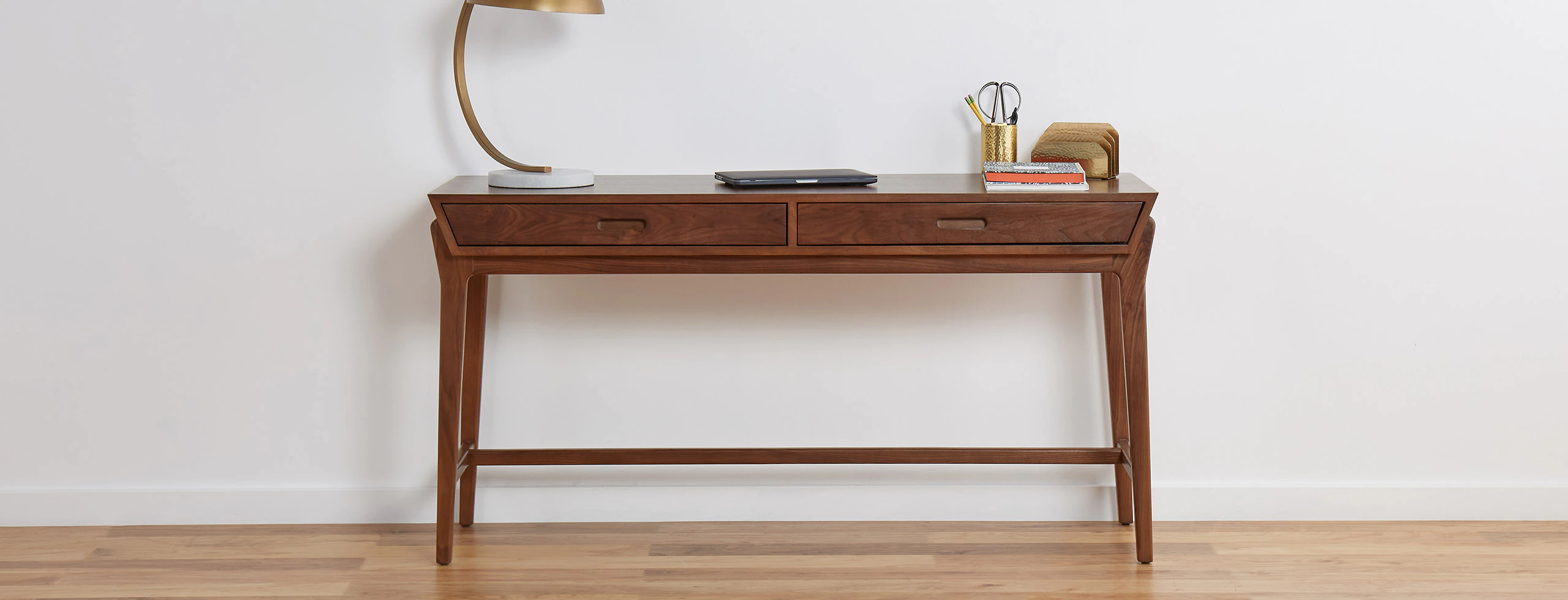 hero wyatt desk