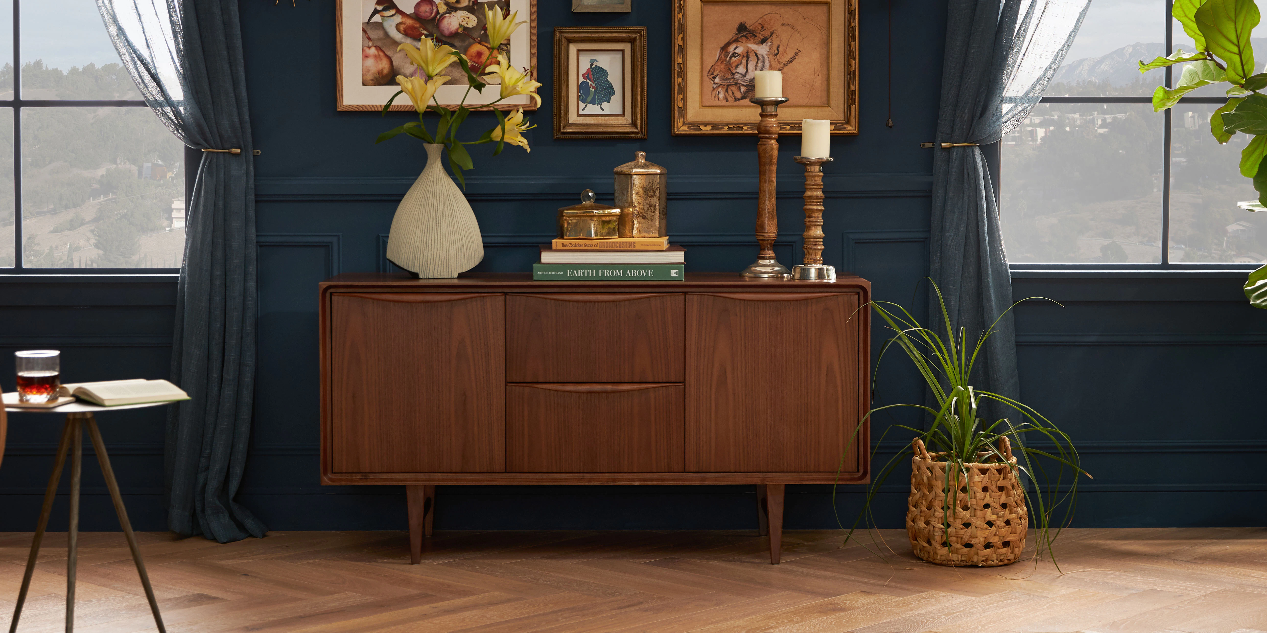 Butler Small Console PDP
