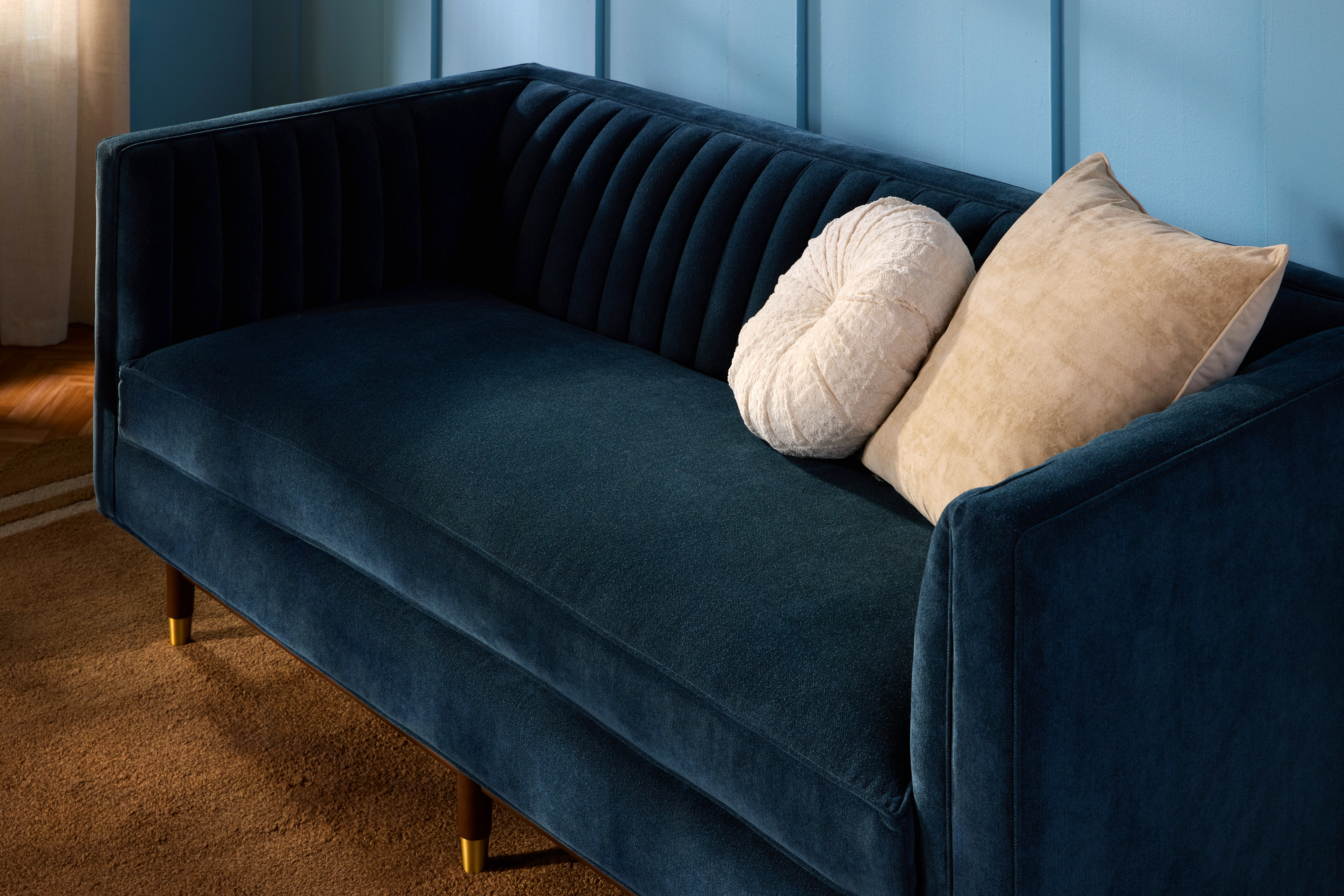Chelsea Loveseat Resource Marina
