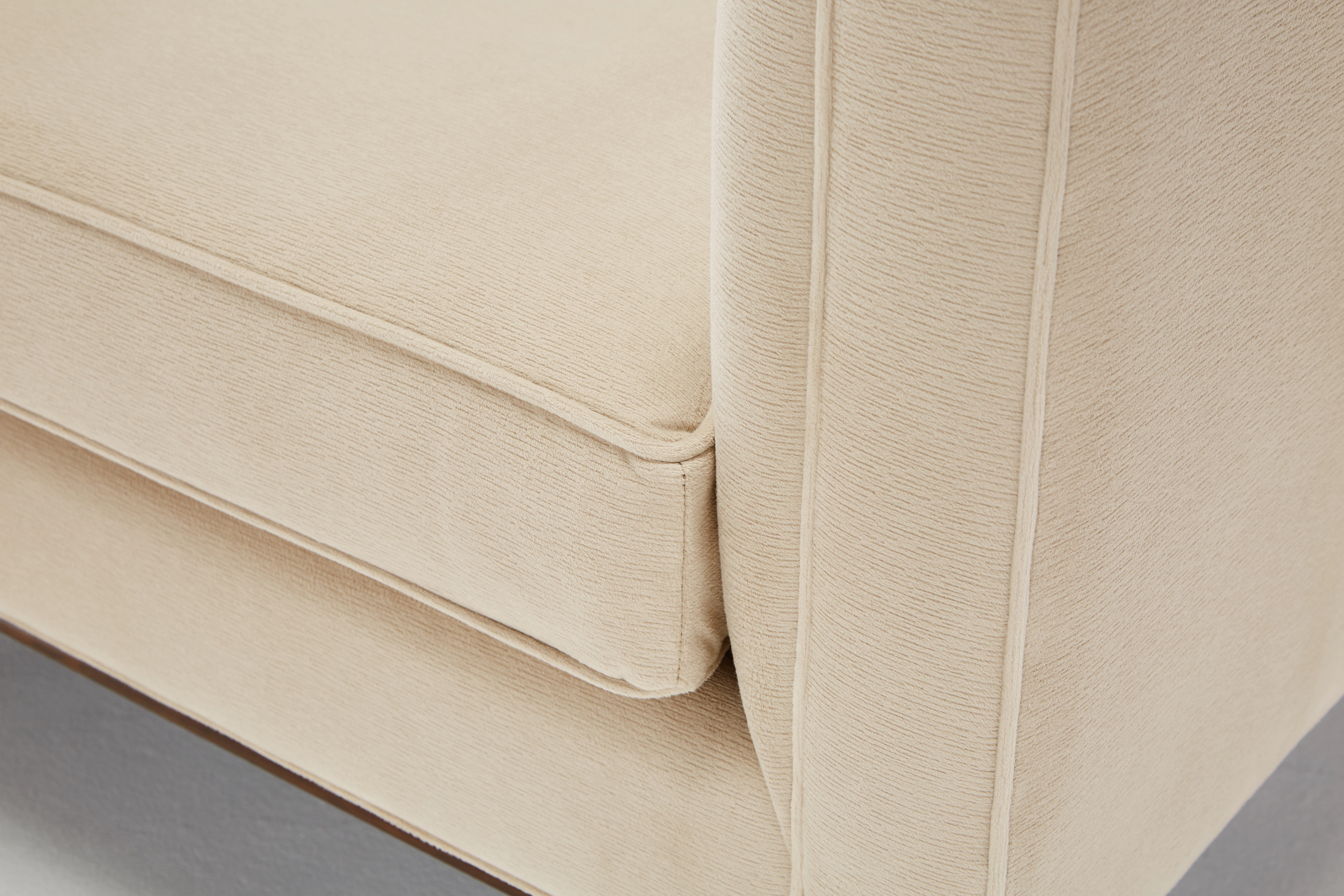 Chelsea Apartment Sofa Dunhill Sand