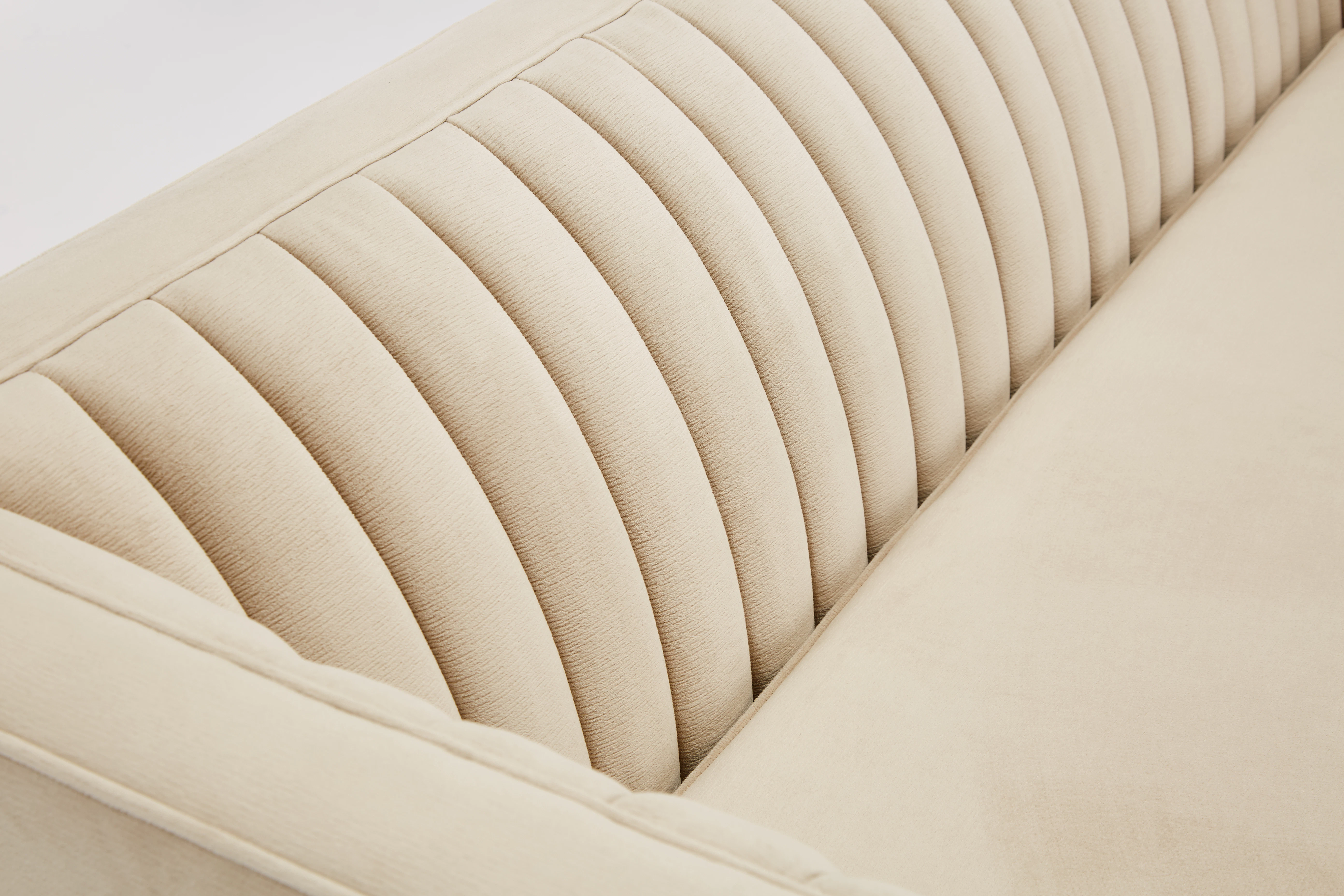 Chelsea Apartment Sofa Dunhill Sand