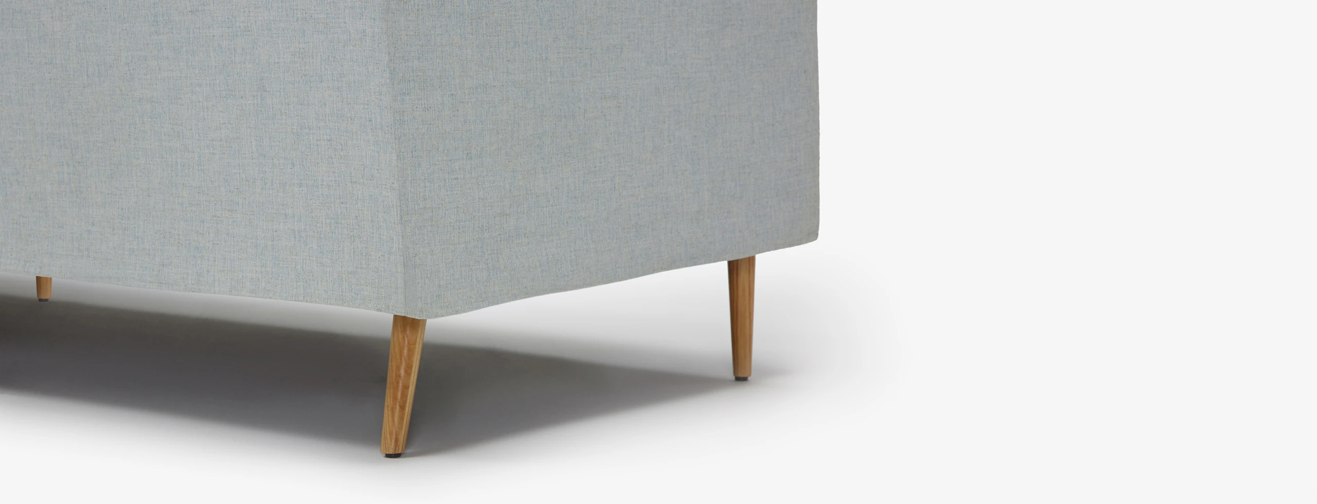 Bates Sofa Origin Mist
