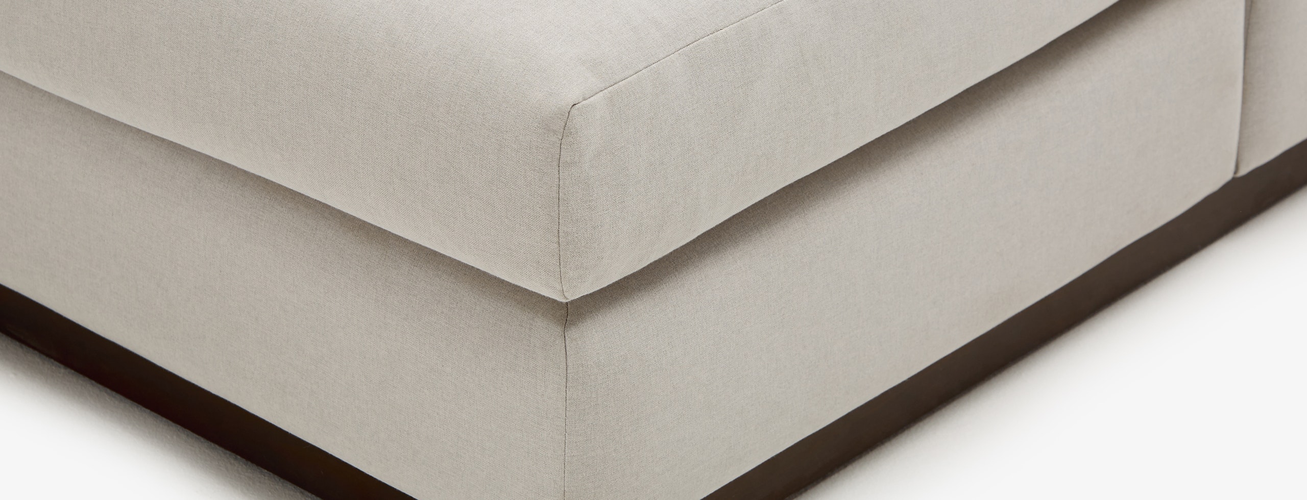 Holt Bumper Chair Devon Platinum