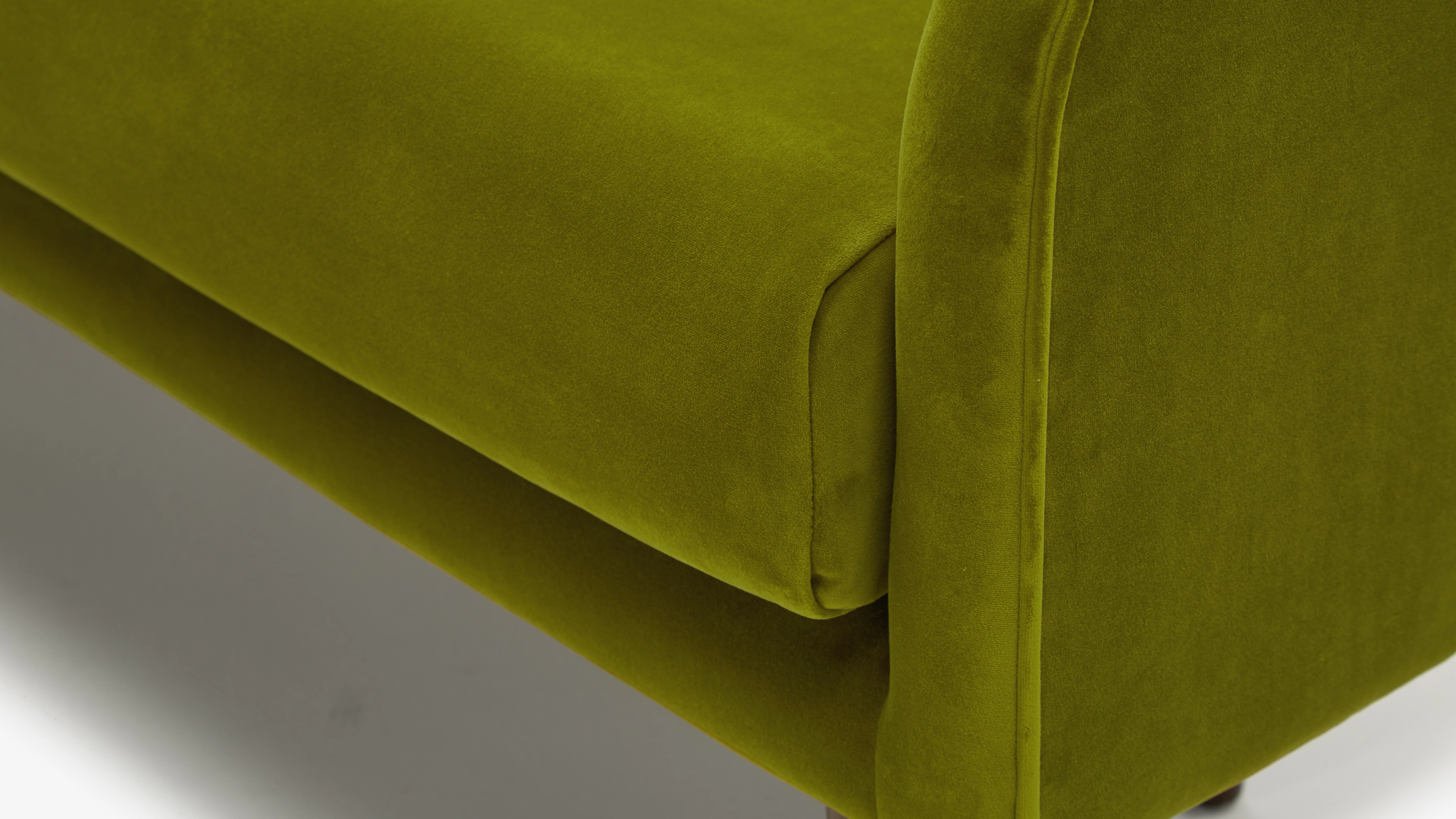 Elsie Bench Royale Apple