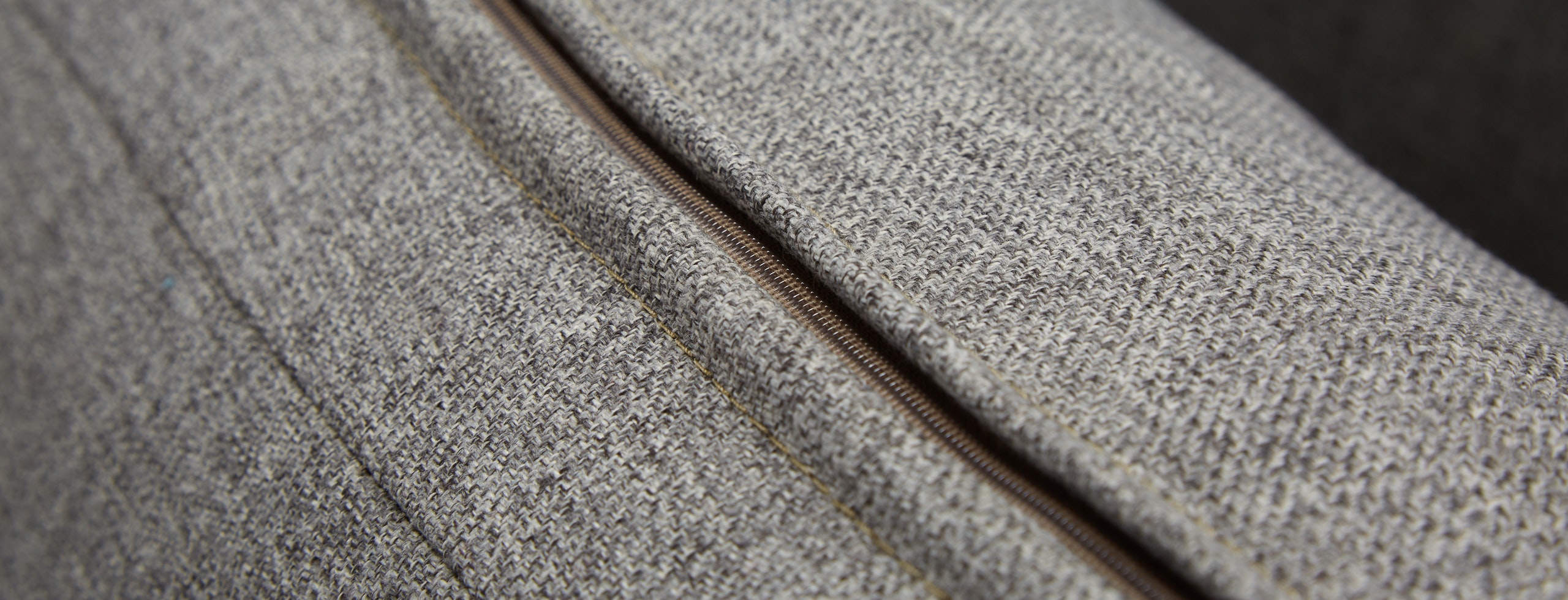 Hero Briar Loveseat Taylor Felt Grey