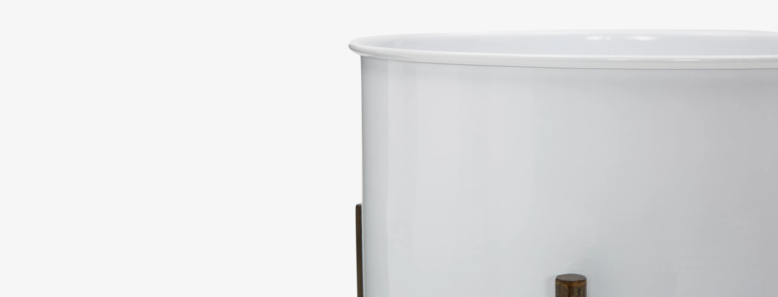 Jules White Planter